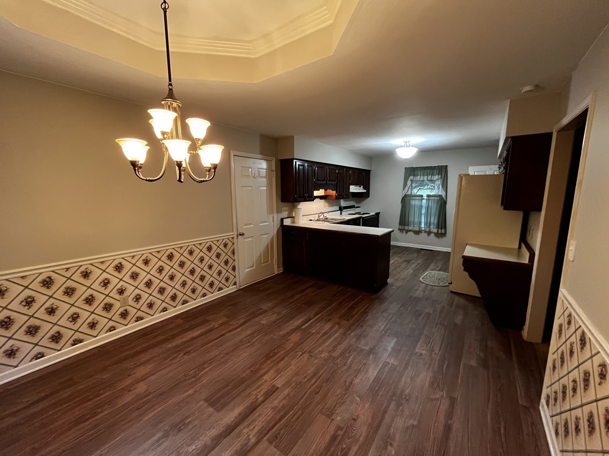 Image 4 of 43 For 3154 Merrit Lane