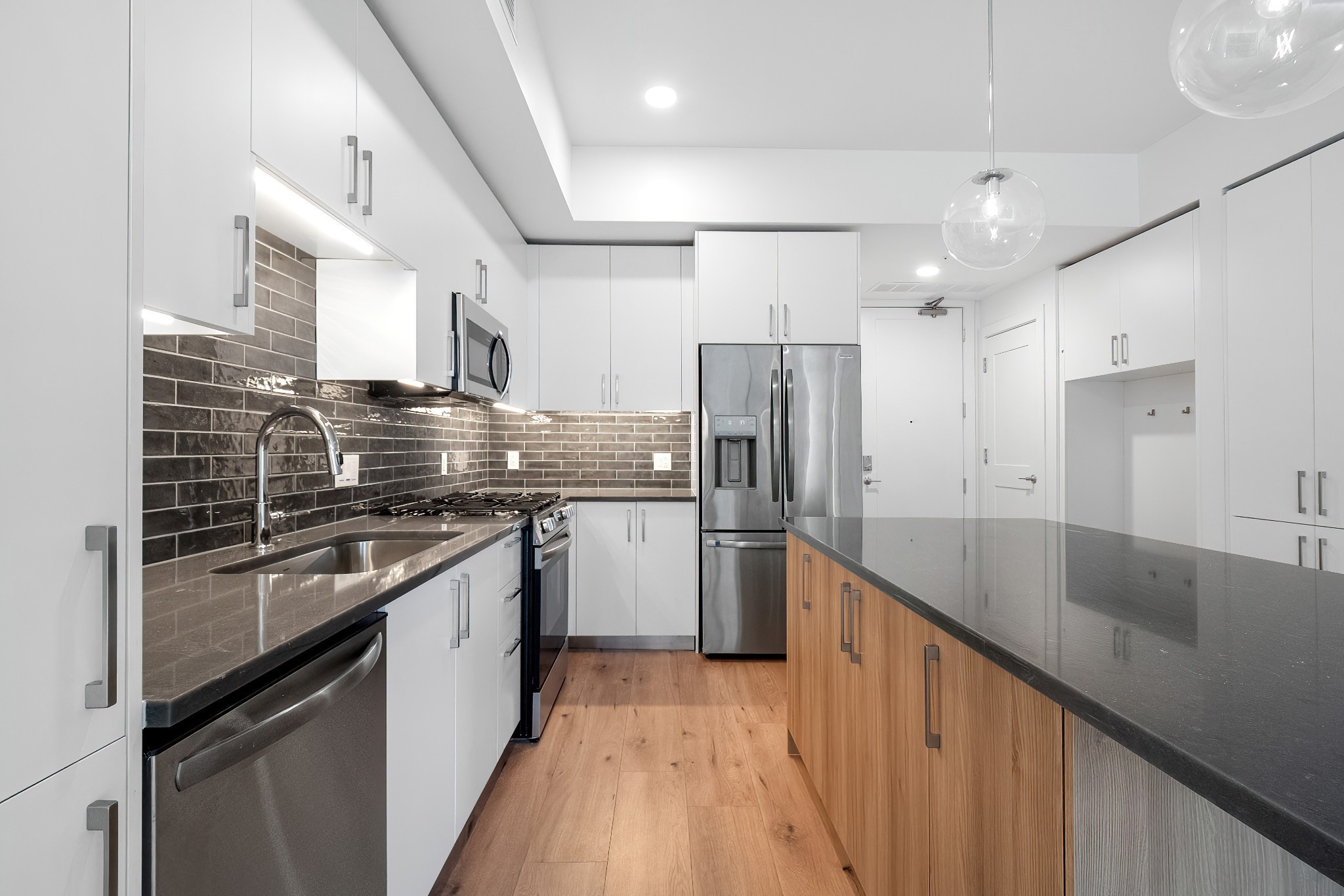 Image 10 of 44 For 9129 193rd Circle