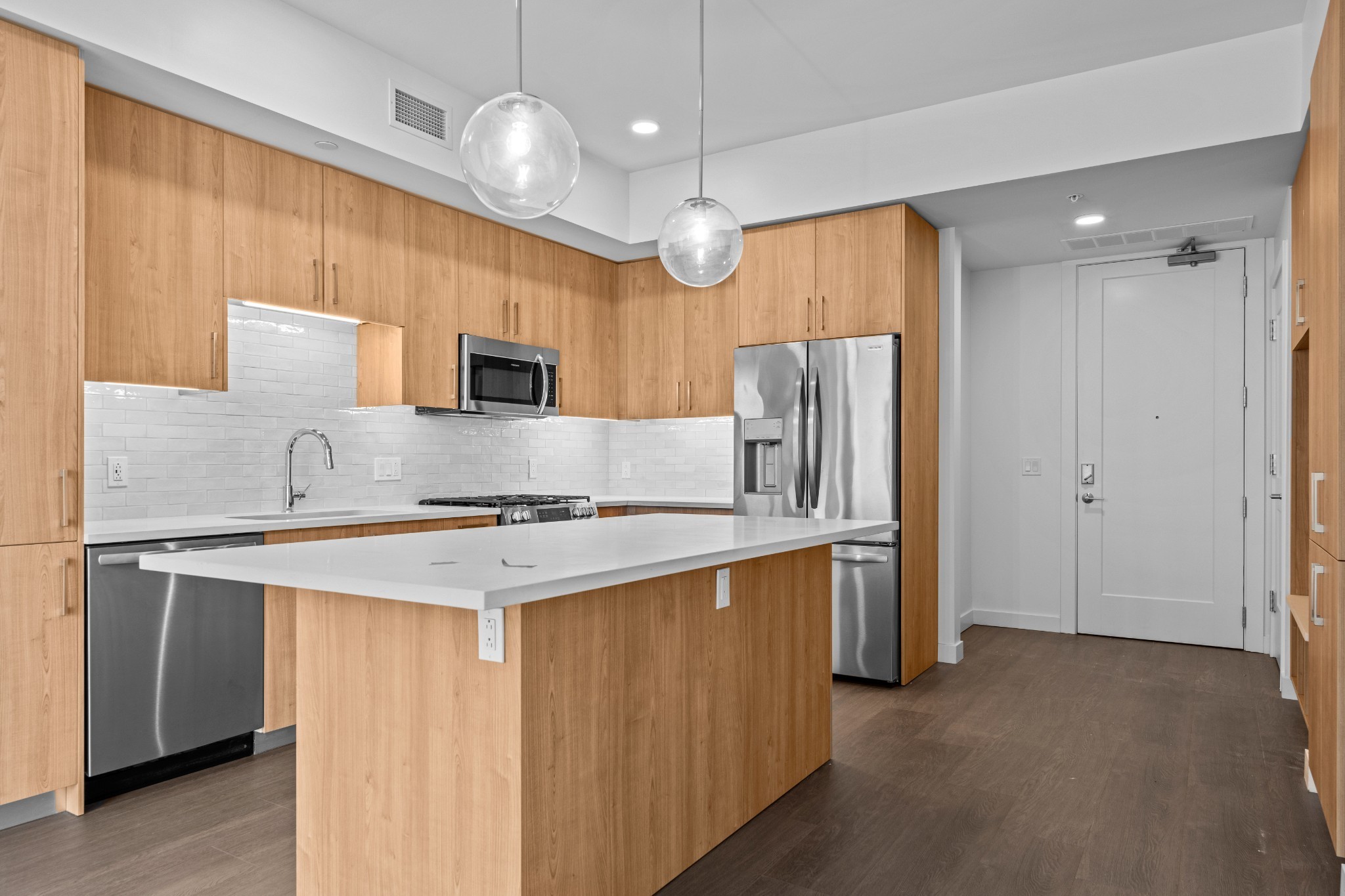 Image 6 of 44 For 9129 193rd Circle