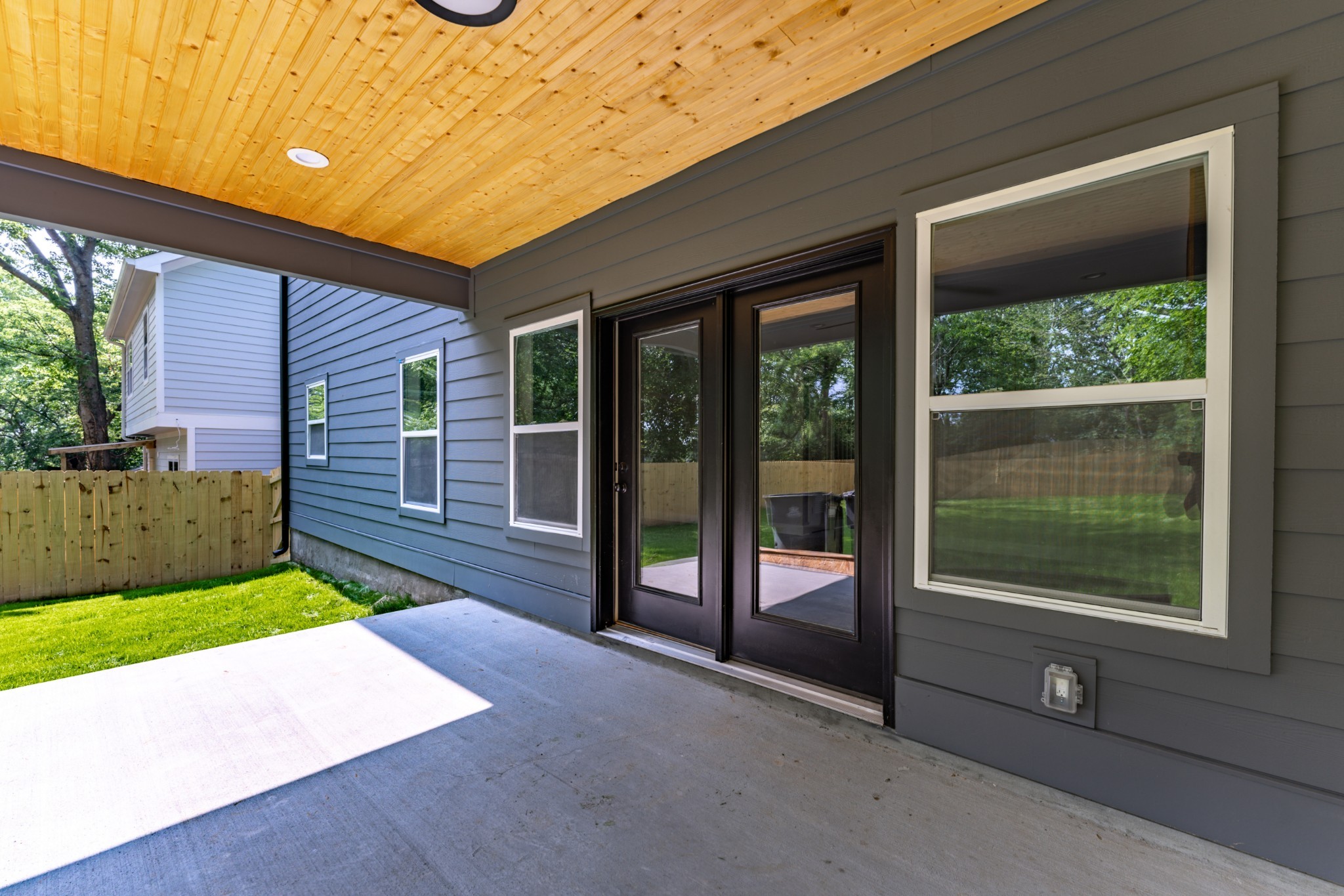 Image 4 of 51 For 5489 Nantahala Lane