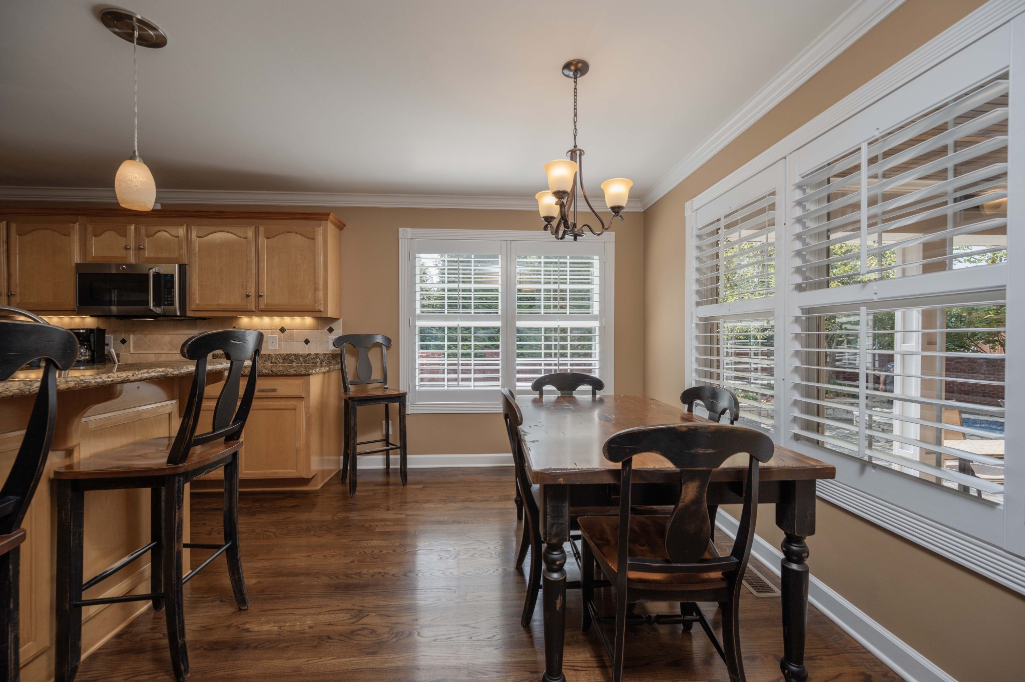 Image 17 of 53 For 340 Glassboro Court 4b