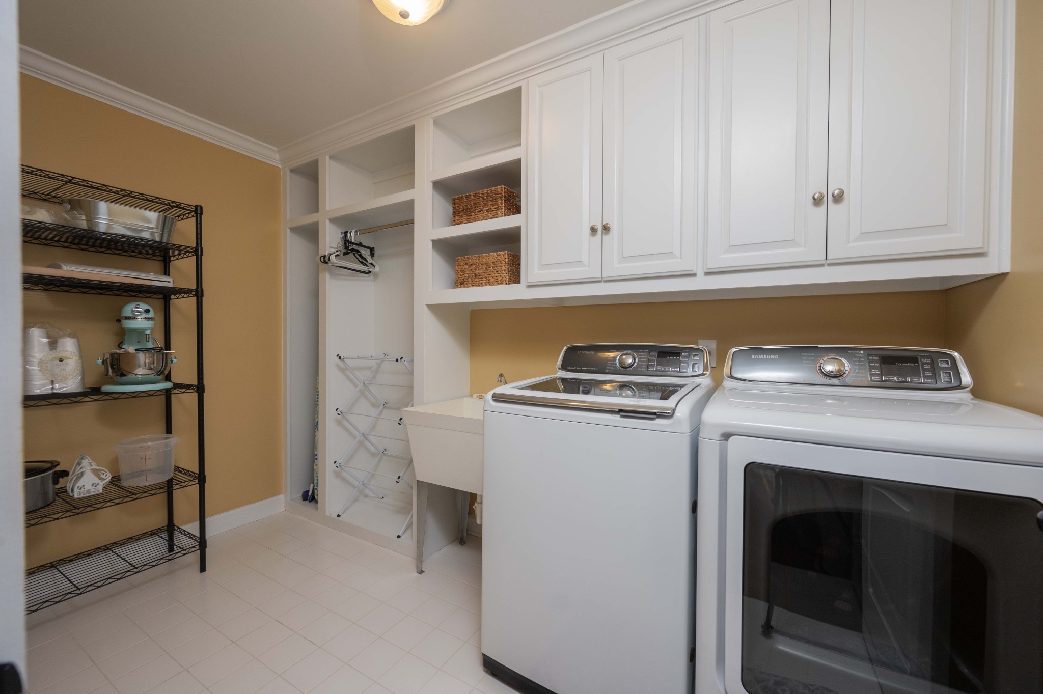 Image 18 of 53 For 340 Glassboro Court 4b
