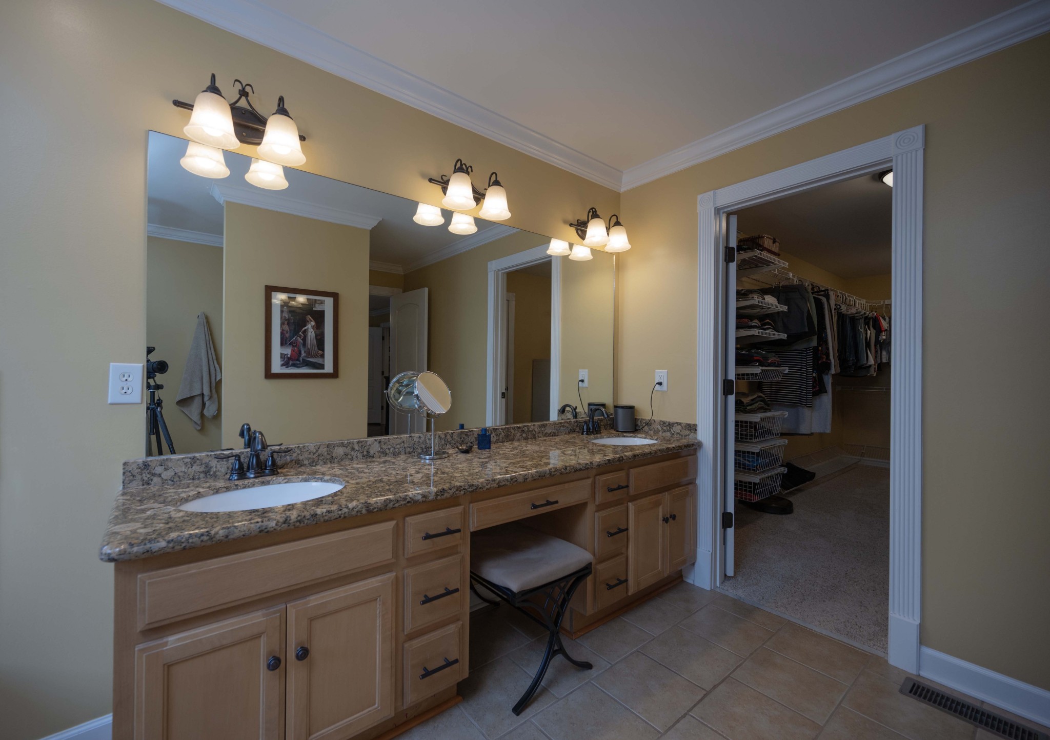 Image 24 of 53 For 340 Glassboro Court 4b