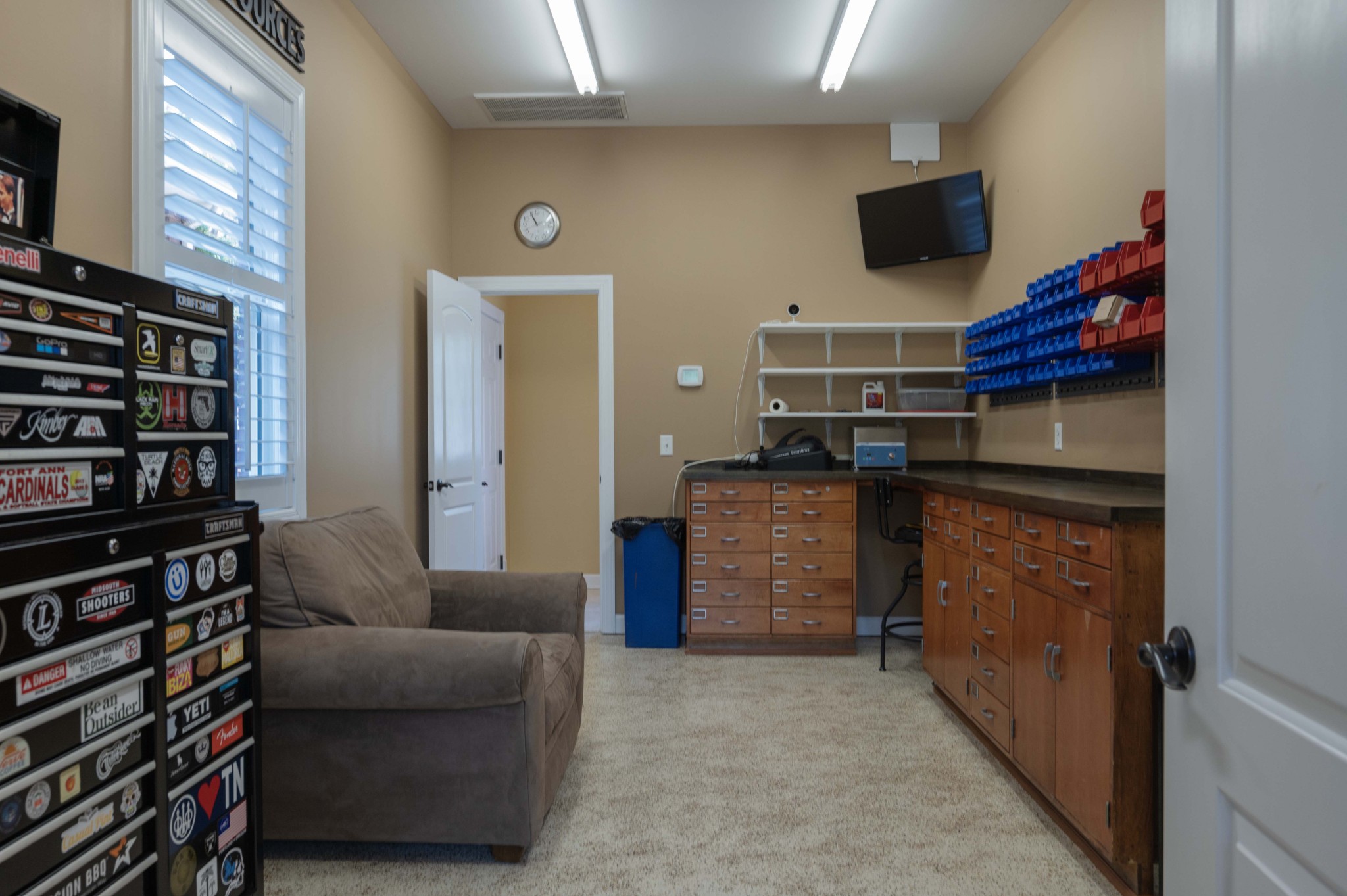 Image 37 of 53 For 340 Glassboro Court 4b