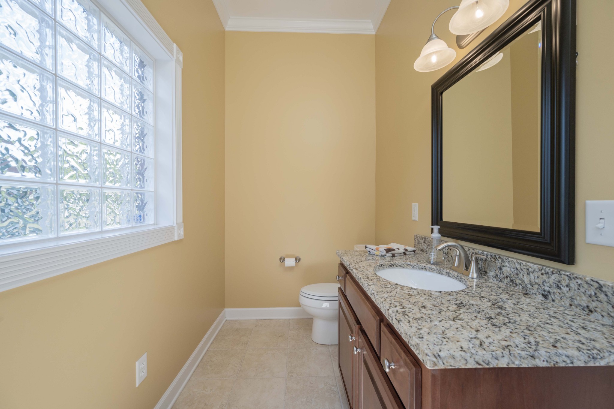 Image 39 of 53 For 340 Glassboro Court 4b