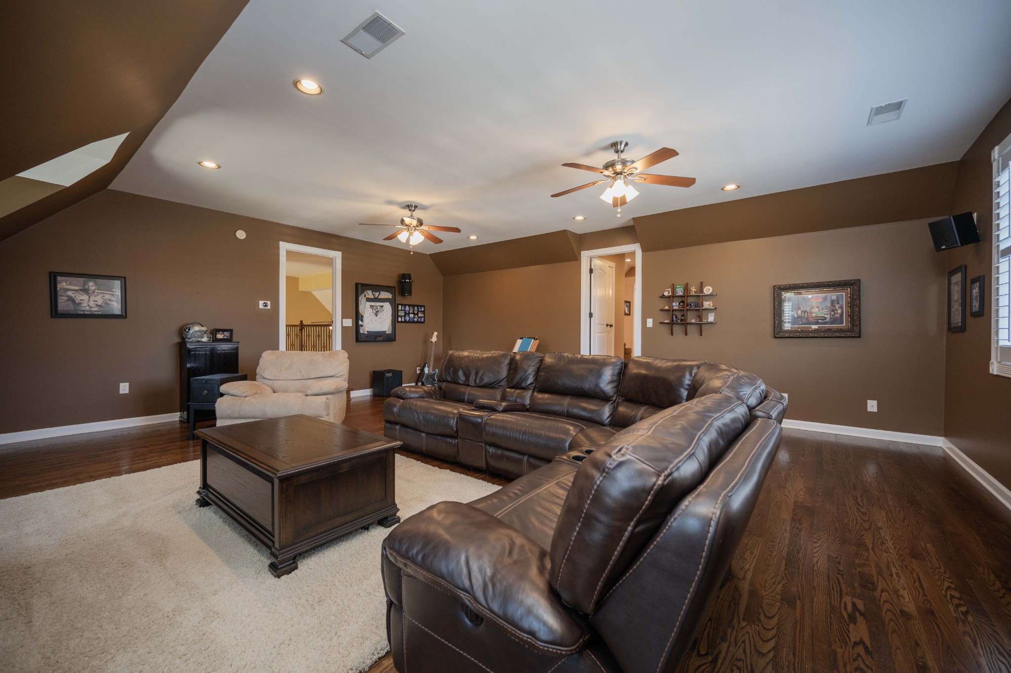 Image 45 of 53 For 340 Glassboro Court 4b