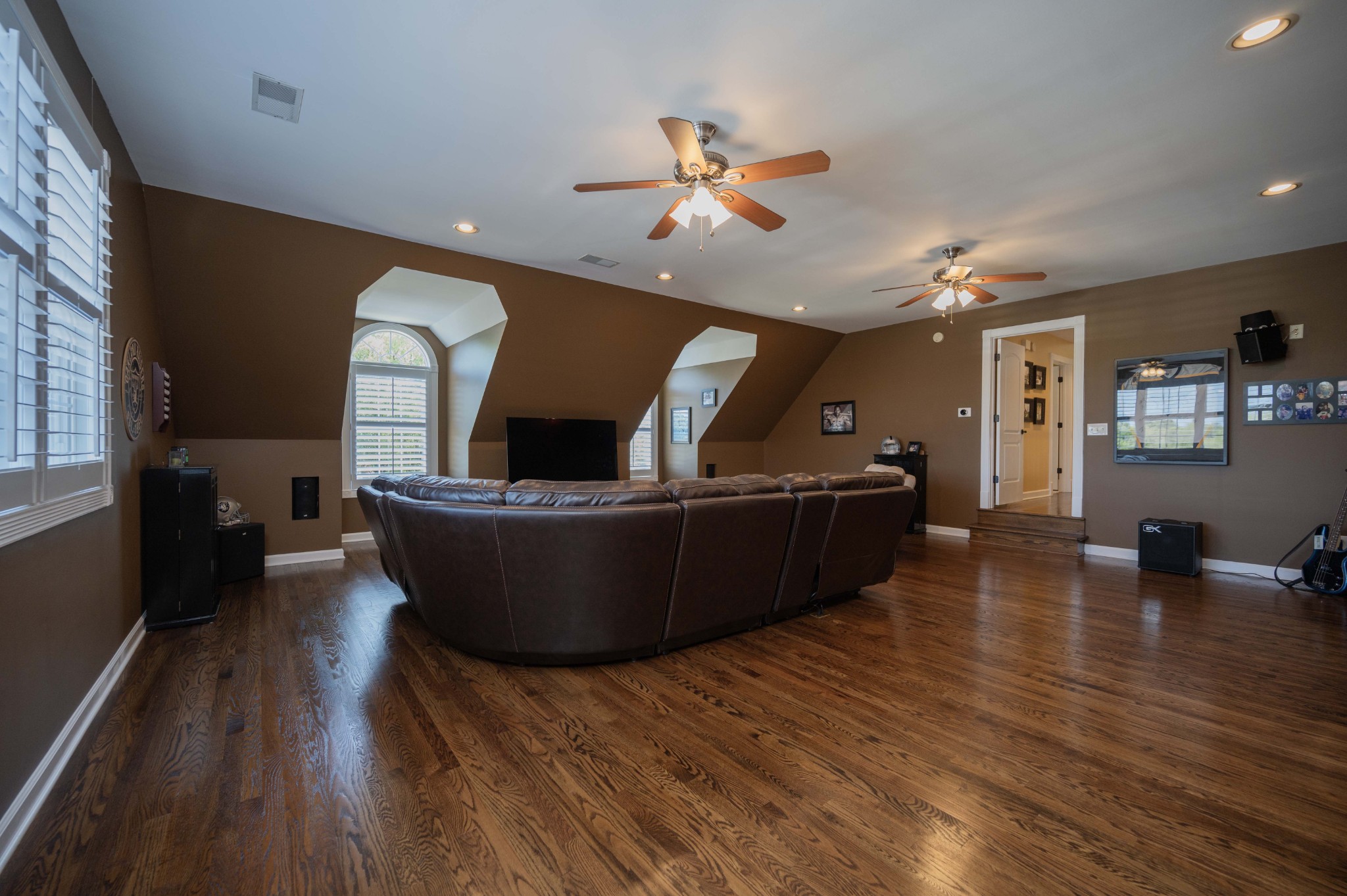 Image 47 of 53 For 340 Glassboro Court 4b