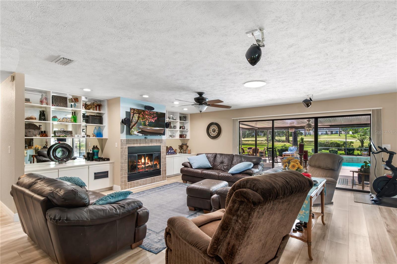Image 8 of 41 For 4530 78th Avenue