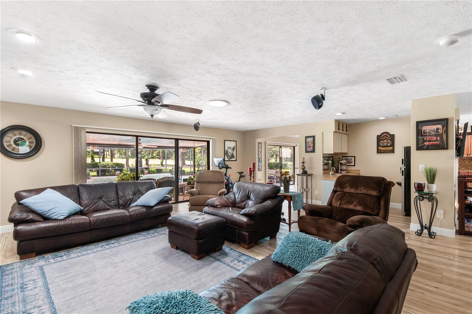 Image 9 of 41 For 4530 78th Avenue