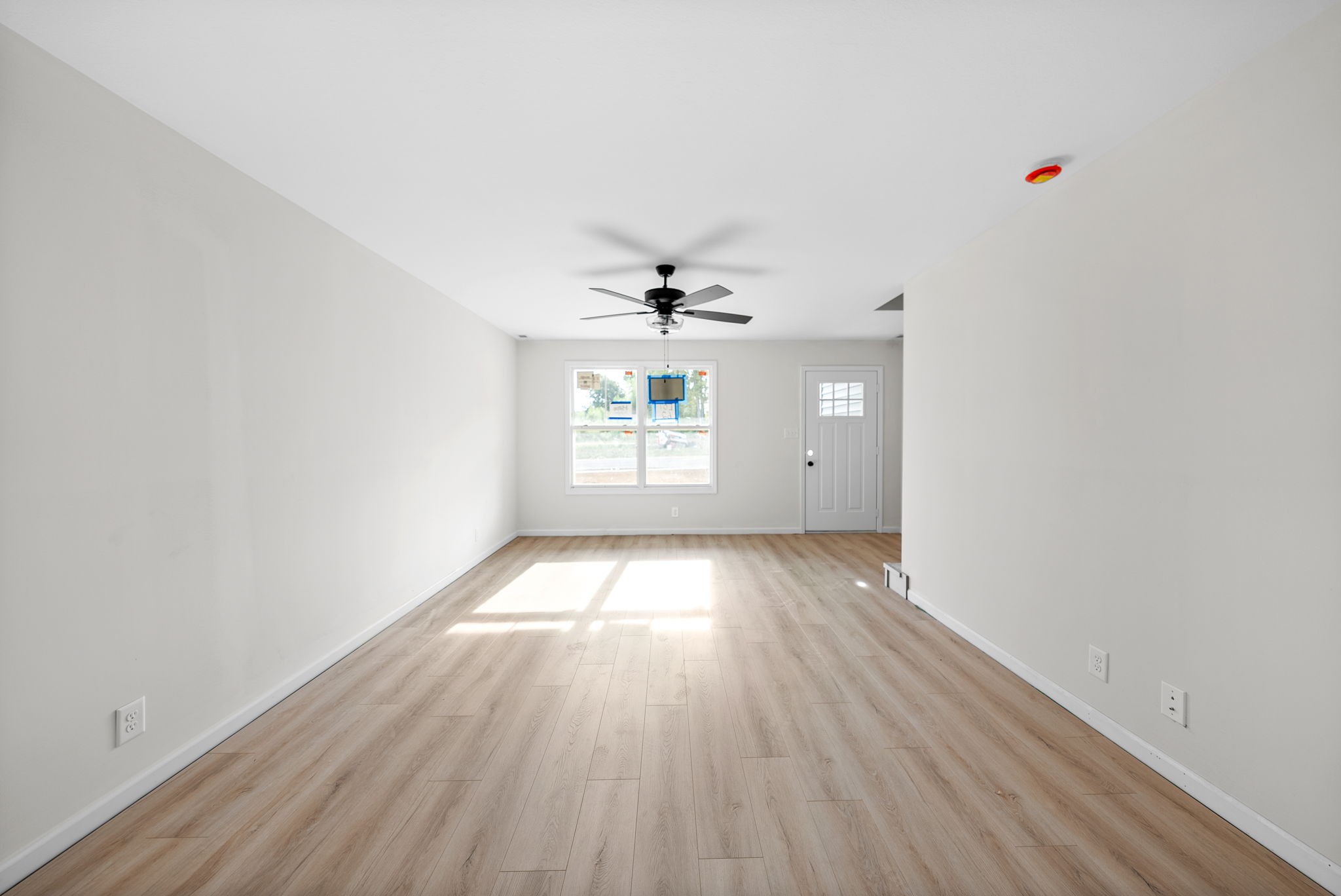 Image 6 of 26 For 4145 3rd Street