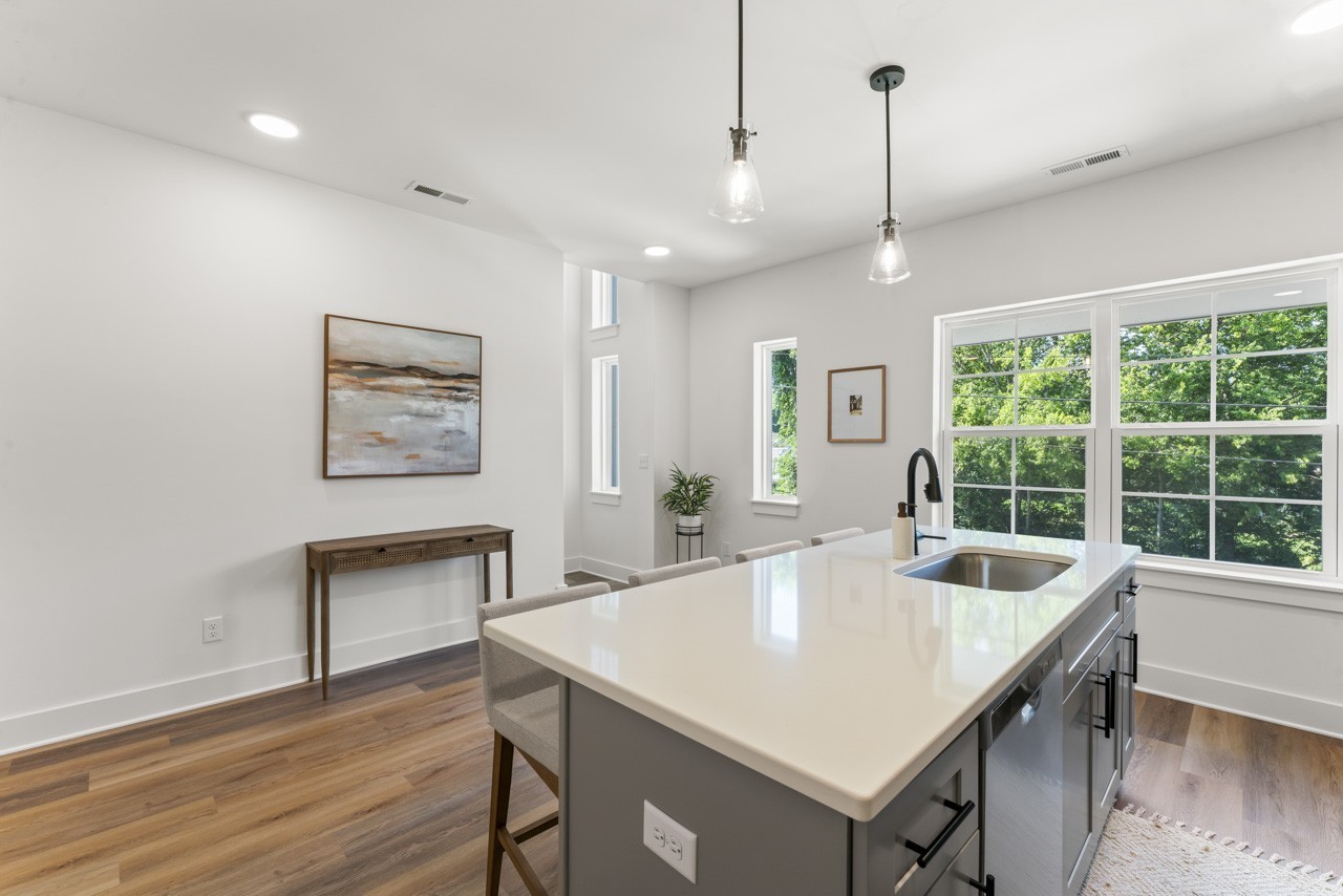 Image 9 of 9 For 407 28th Avenue