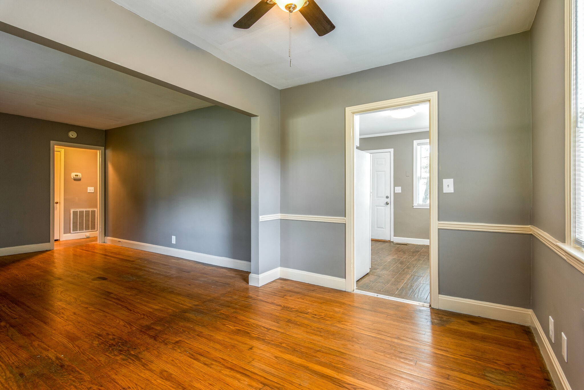 Image 12 of 17 For 8473 Elossa Court