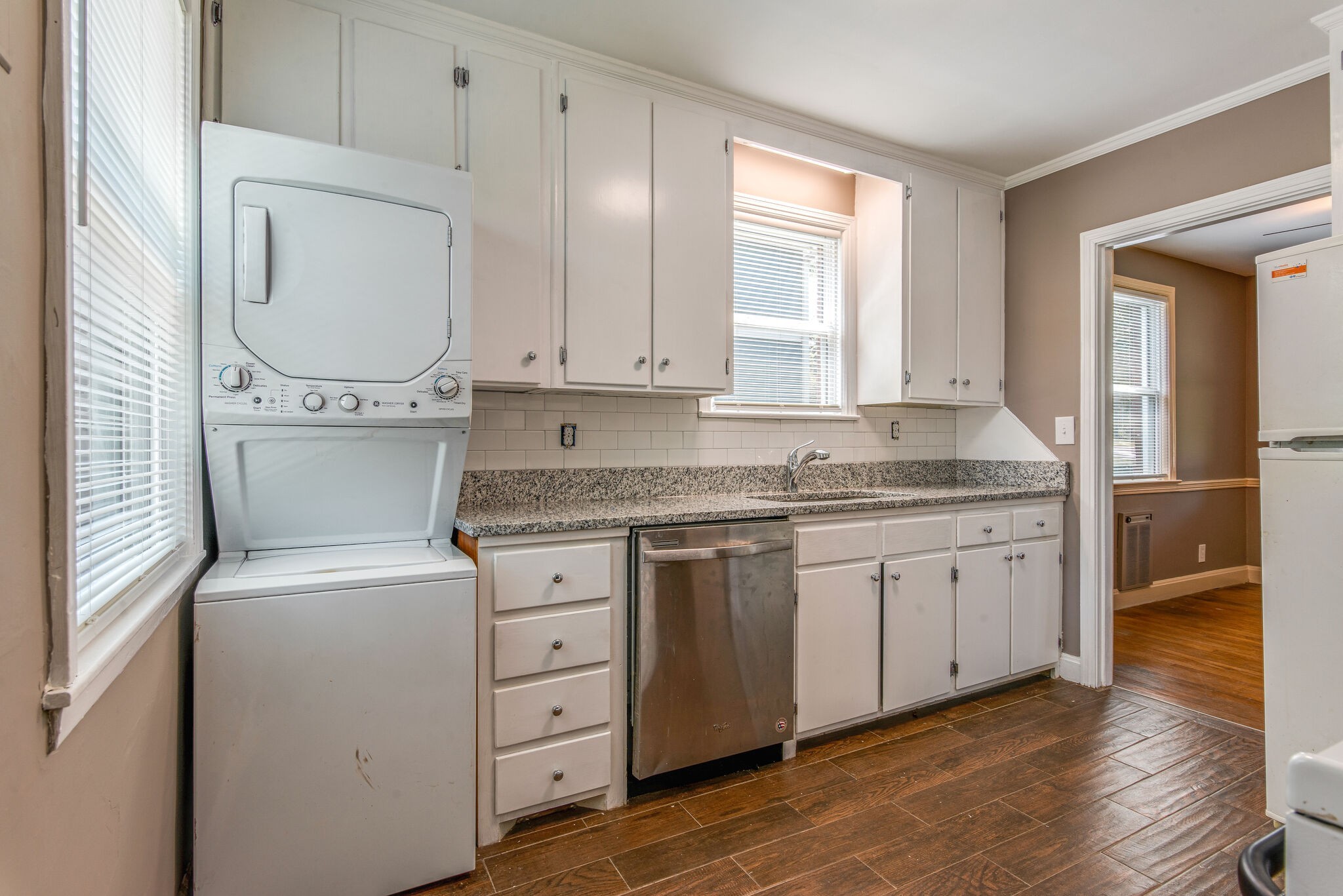 Image 14 of 17 For 8473 Elossa Court