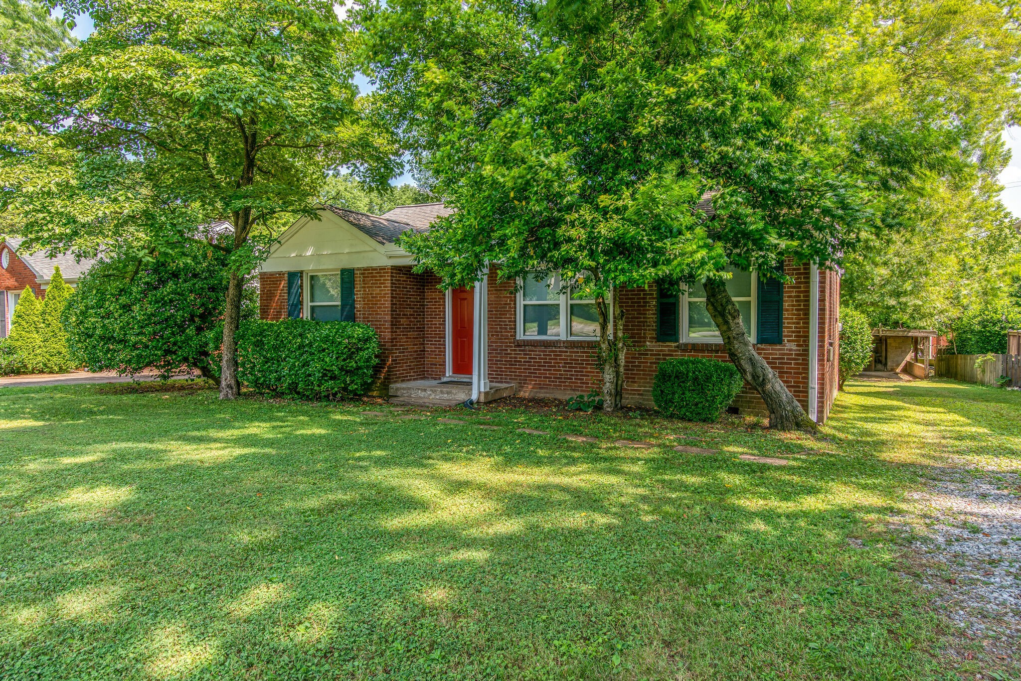 Image 4 of 17 For 8473 Elossa Court