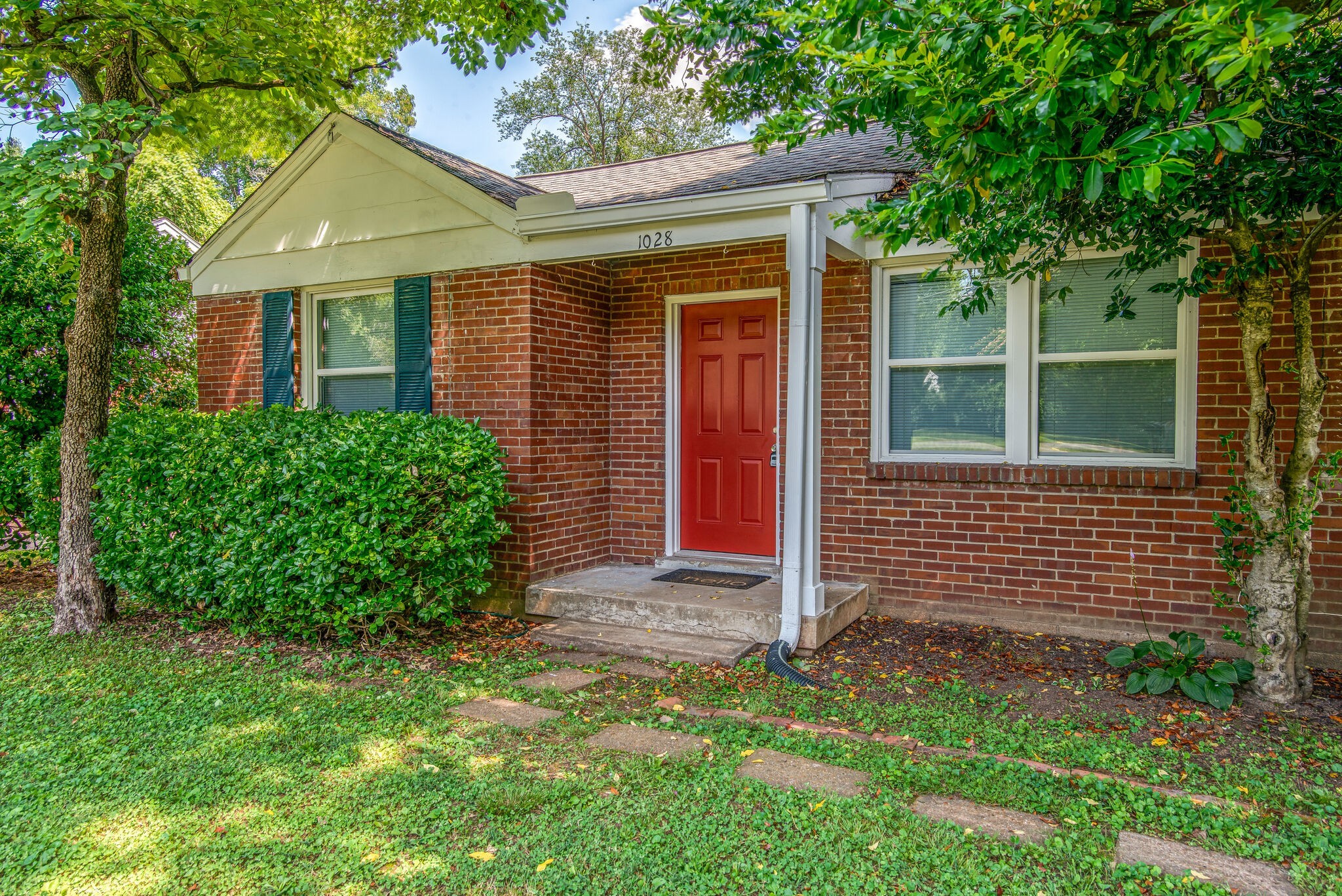 Image 6 of 17 For 8473 Elossa Court