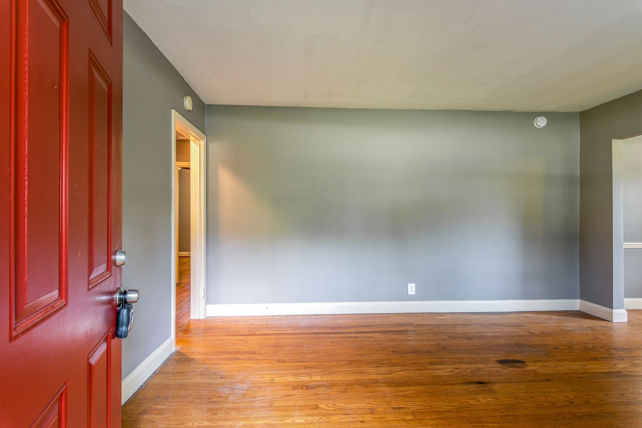 Image 7 of 17 For 8473 Elossa Court
