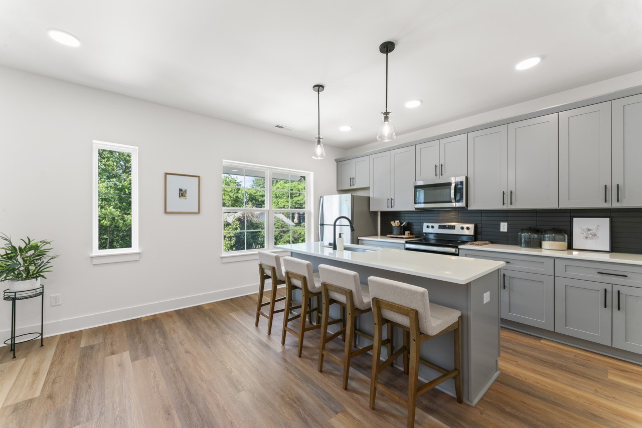 Image 6 of 60 For 8950 17th Court