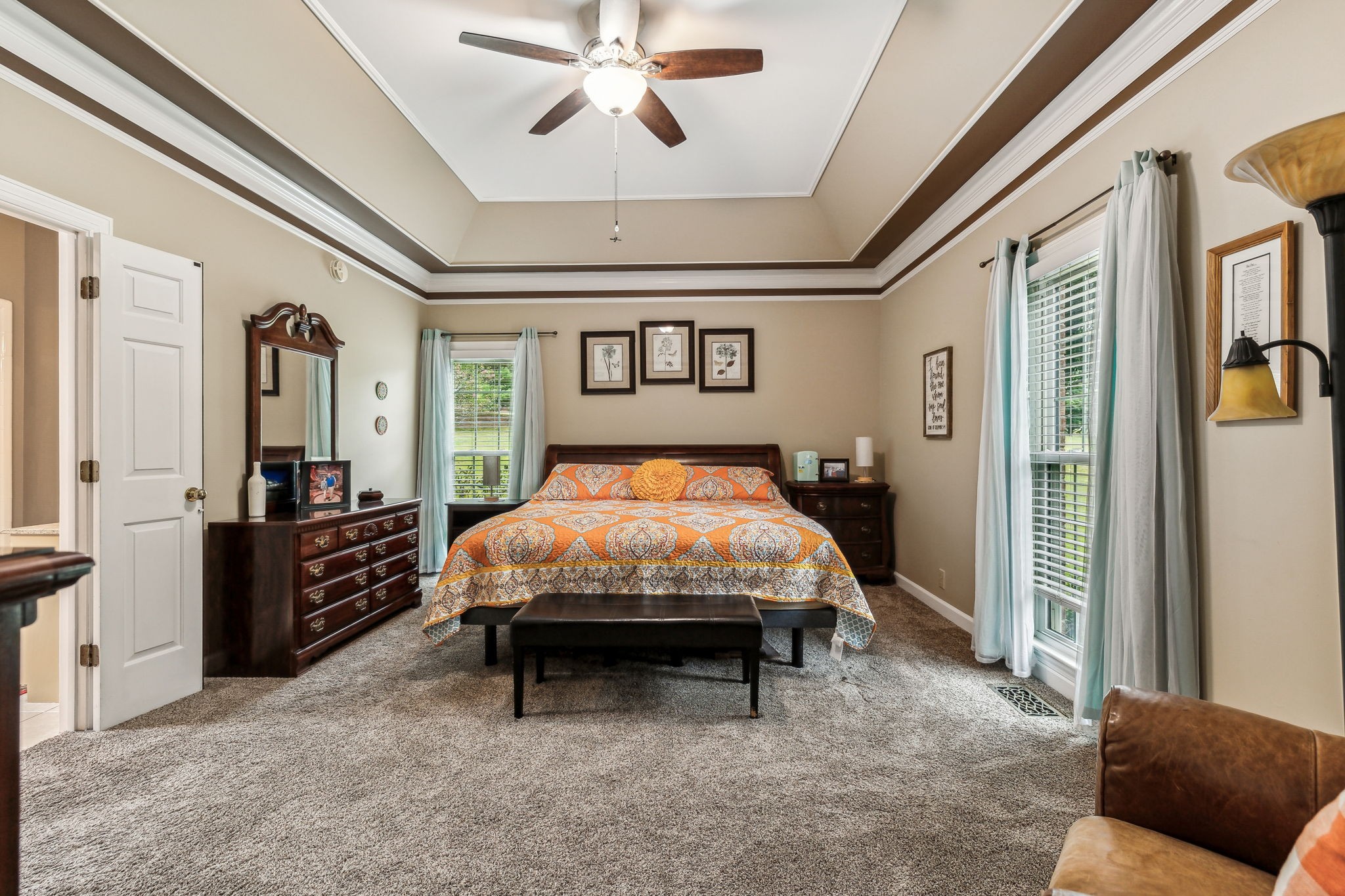 Image 10 of 38 For 4721 11 Street