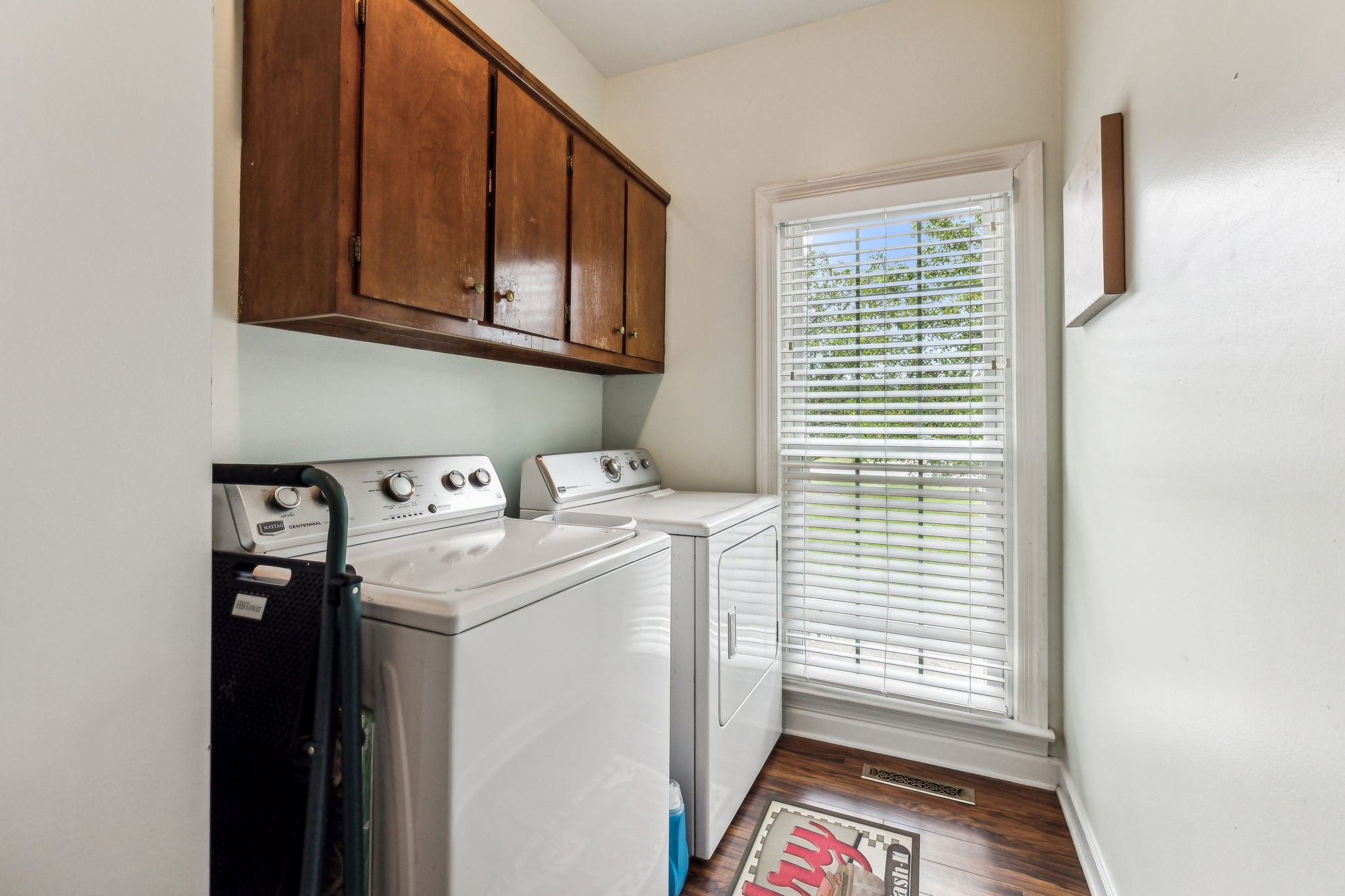 Image 14 of 38 For 4721 11 Street