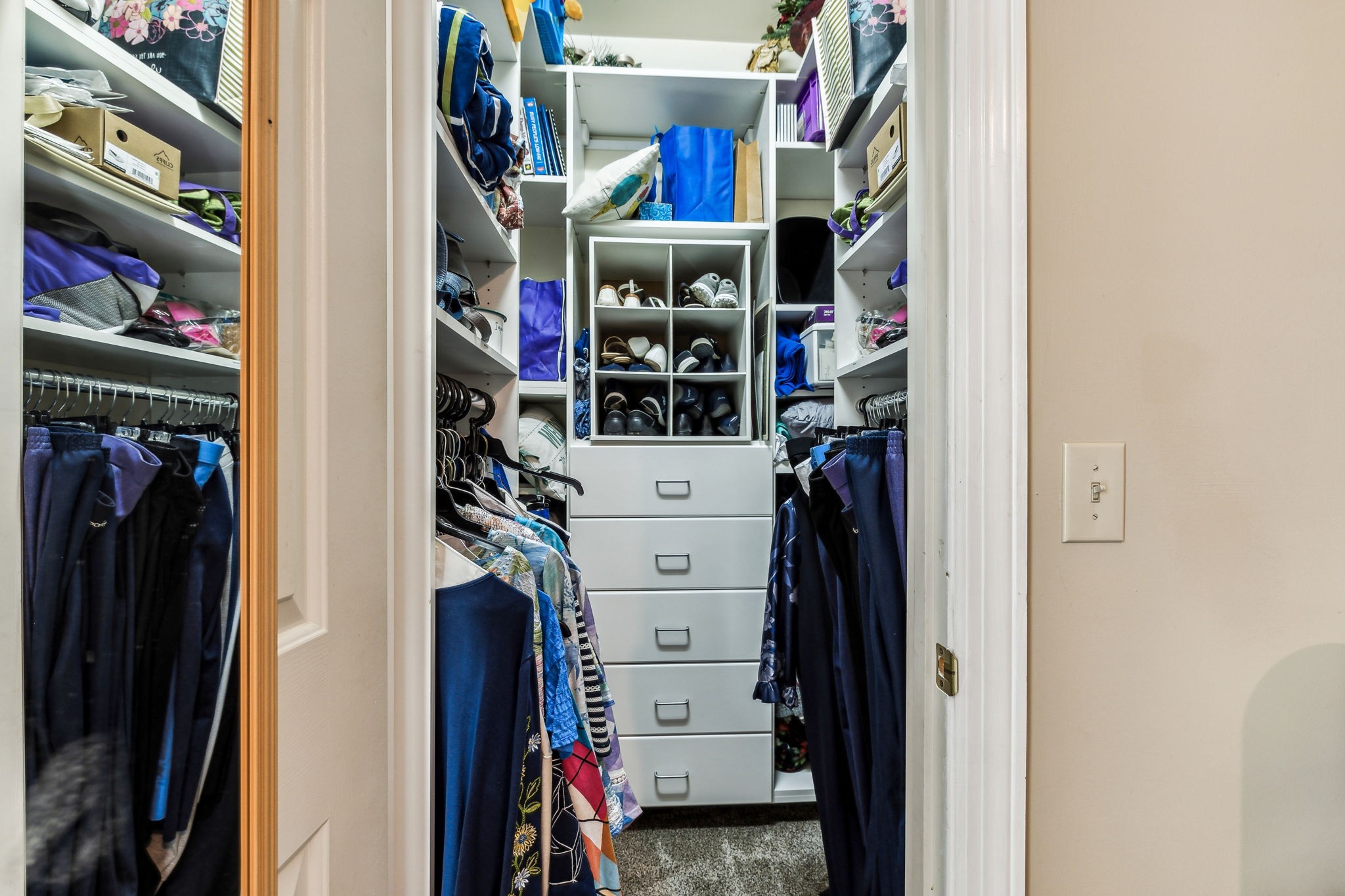 Image 16 of 38 For 4721 11 Street