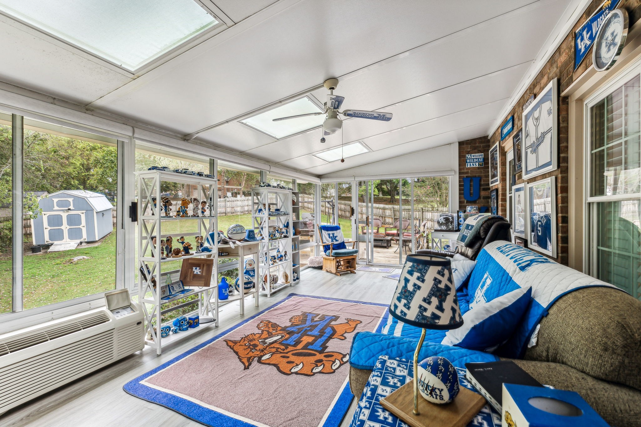 Image 21 of 38 For 4721 11 Street