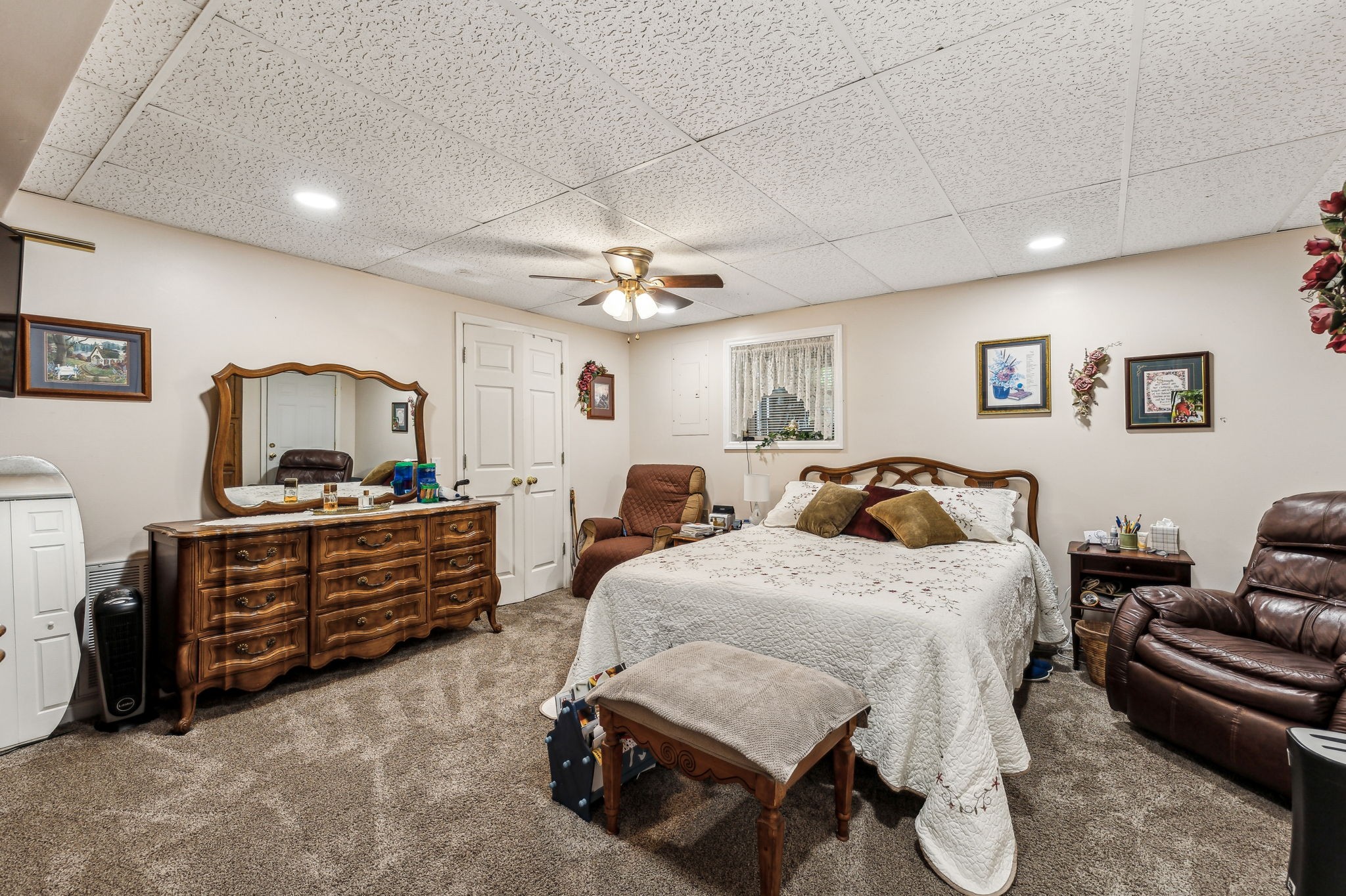 Image 27 of 38 For 4721 11 Street