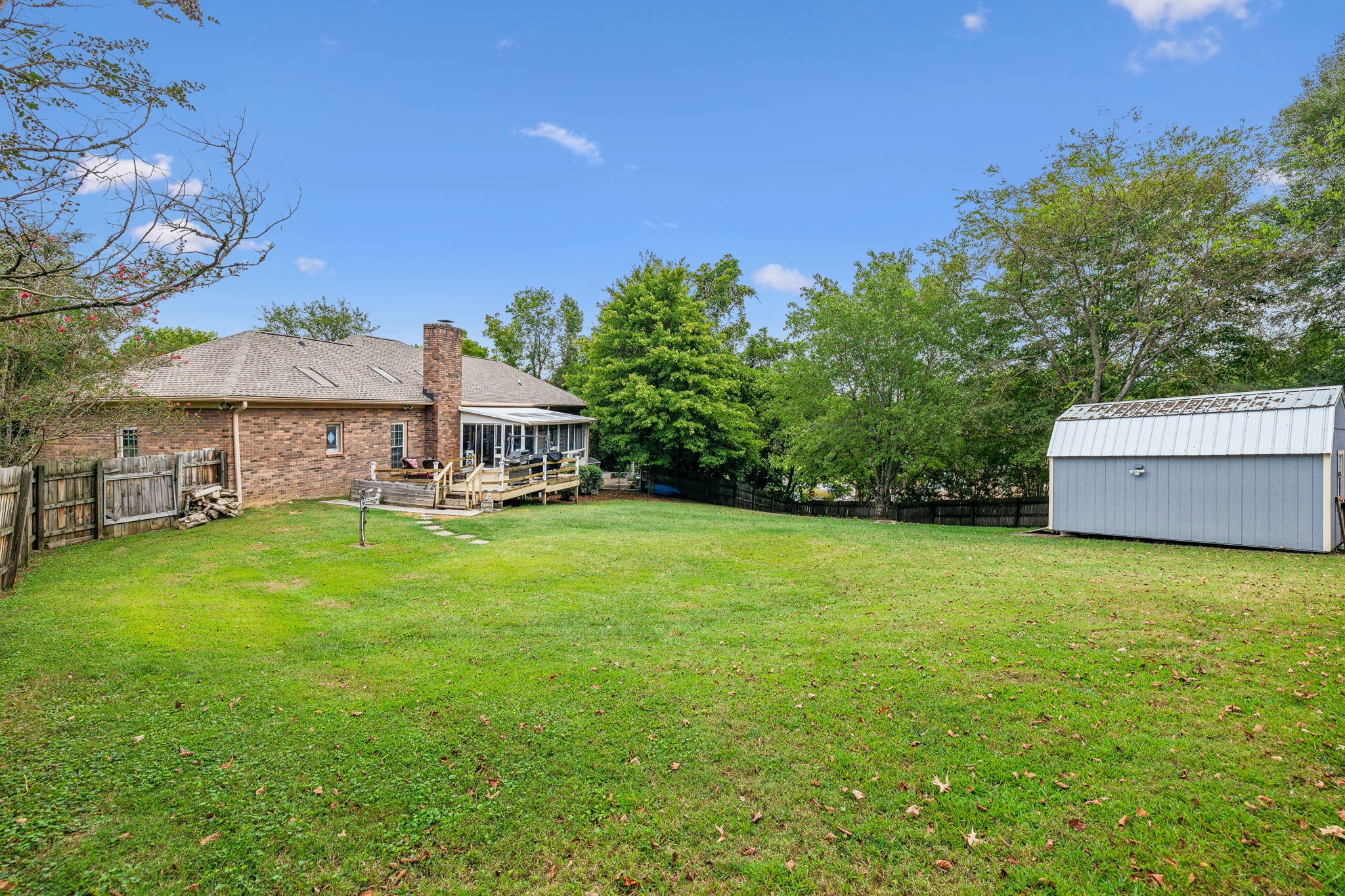 Image 33 of 38 For 4721 11 Street
