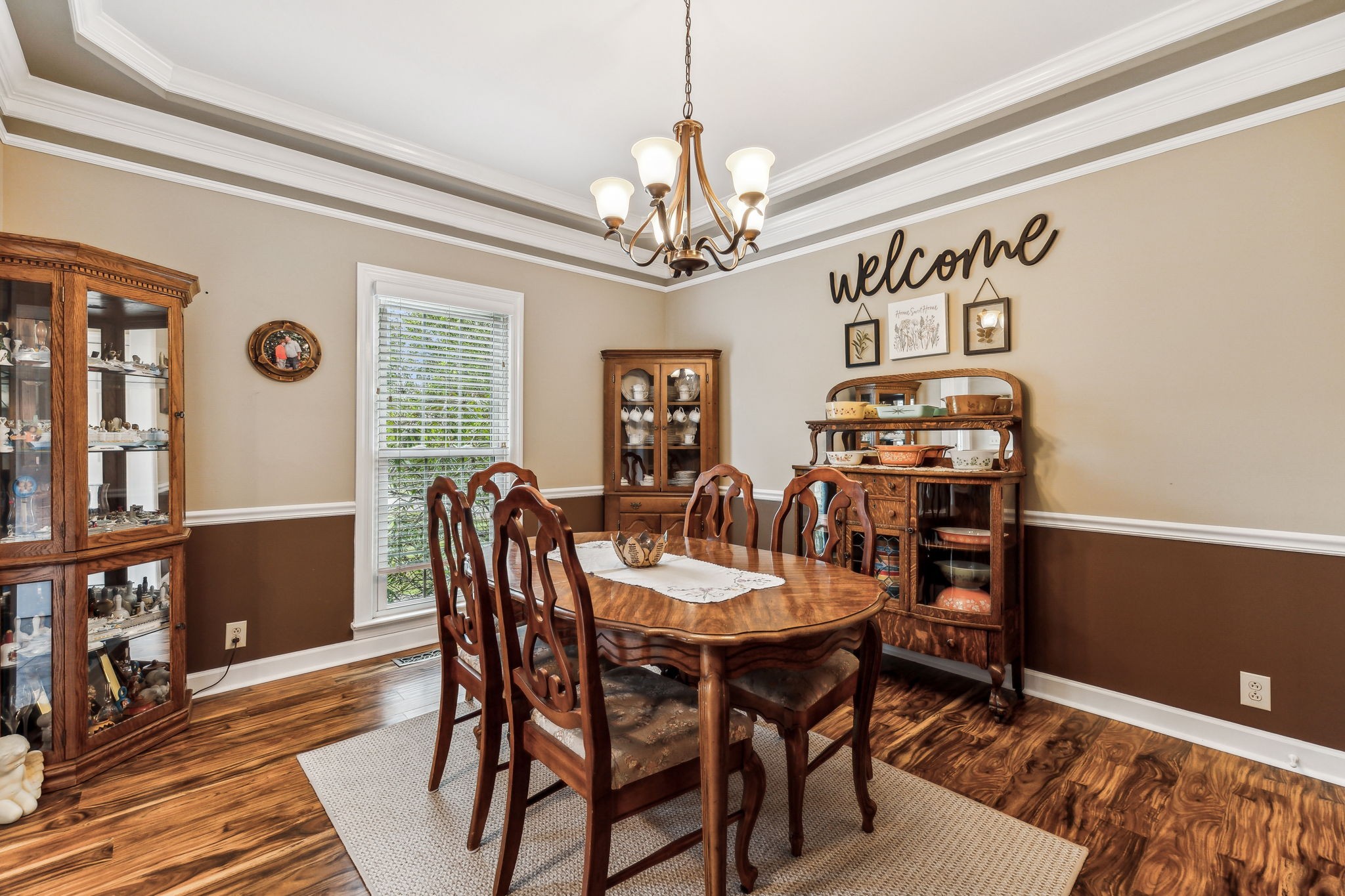 Image 5 of 38 For 4721 11 Street