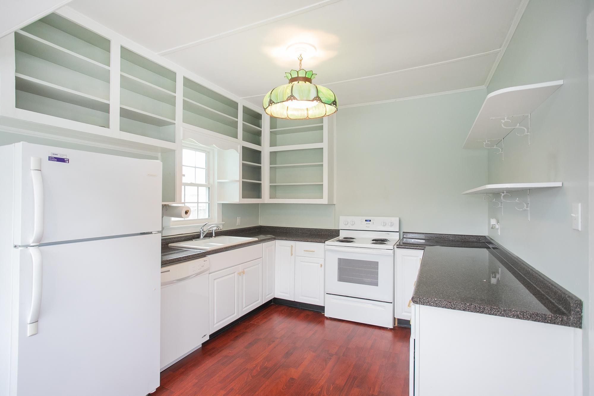 Listing photo id 9 for 1219 63rd Street Road