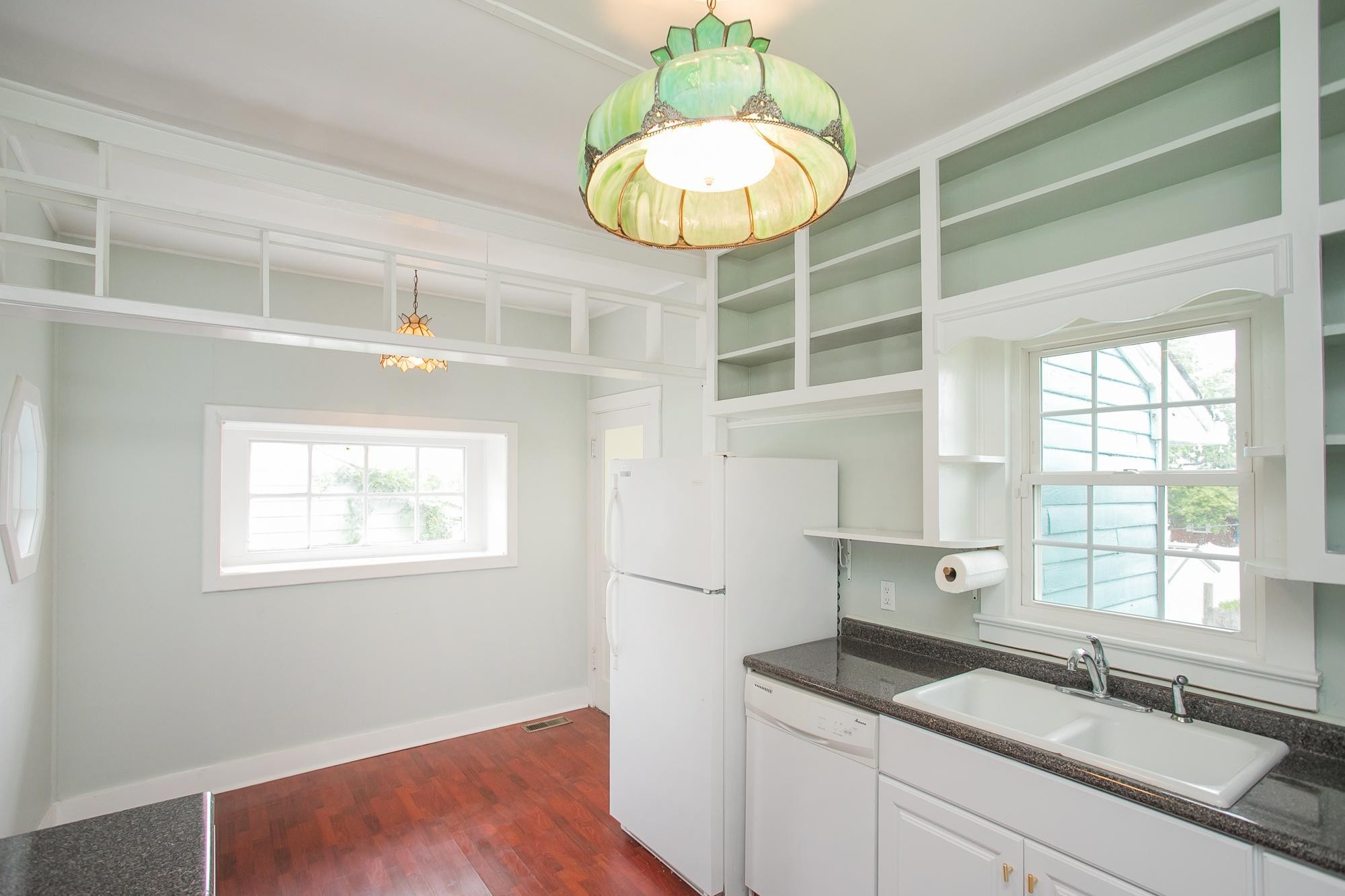 Listing photo id 28 for 1219 63rd Street Road