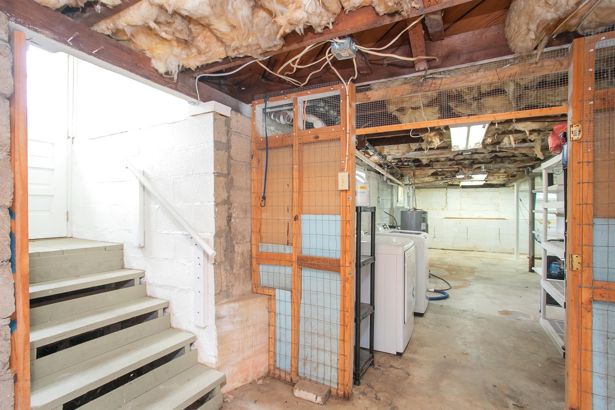 Listing photo id 30 for 1219 63rd Street Road