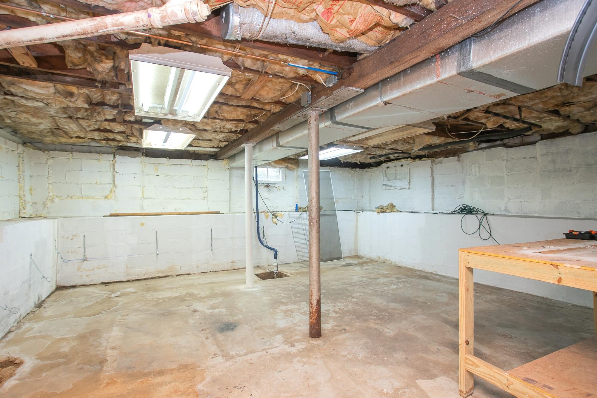 Listing photo id 32 for 1219 63rd Street Road