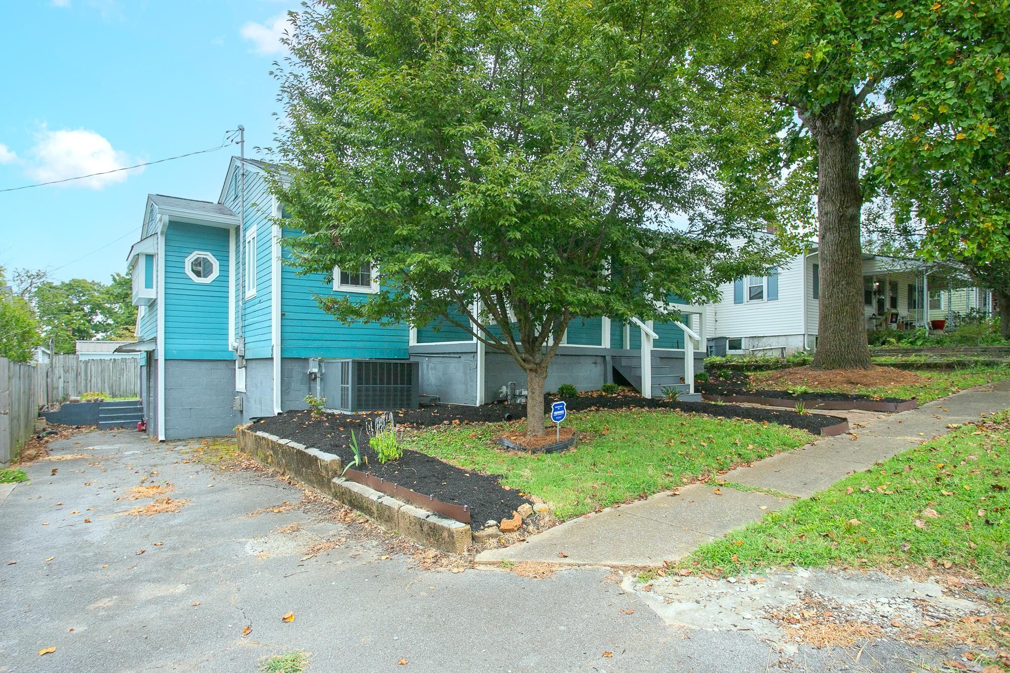 Listing photo id 37 for 1219 63rd Street Road