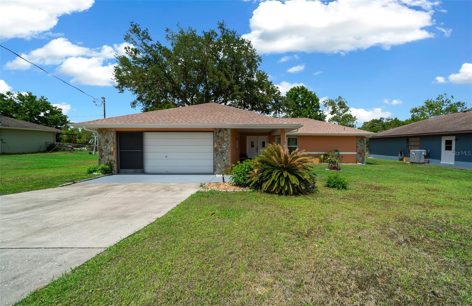 Image 26 of 65 For 21425 Plantation Street