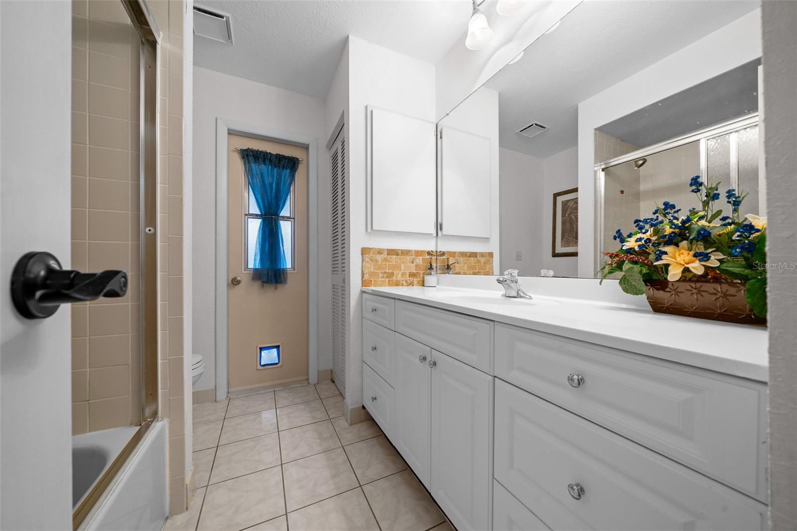 Image 5 of 65 For 21425 Plantation Street