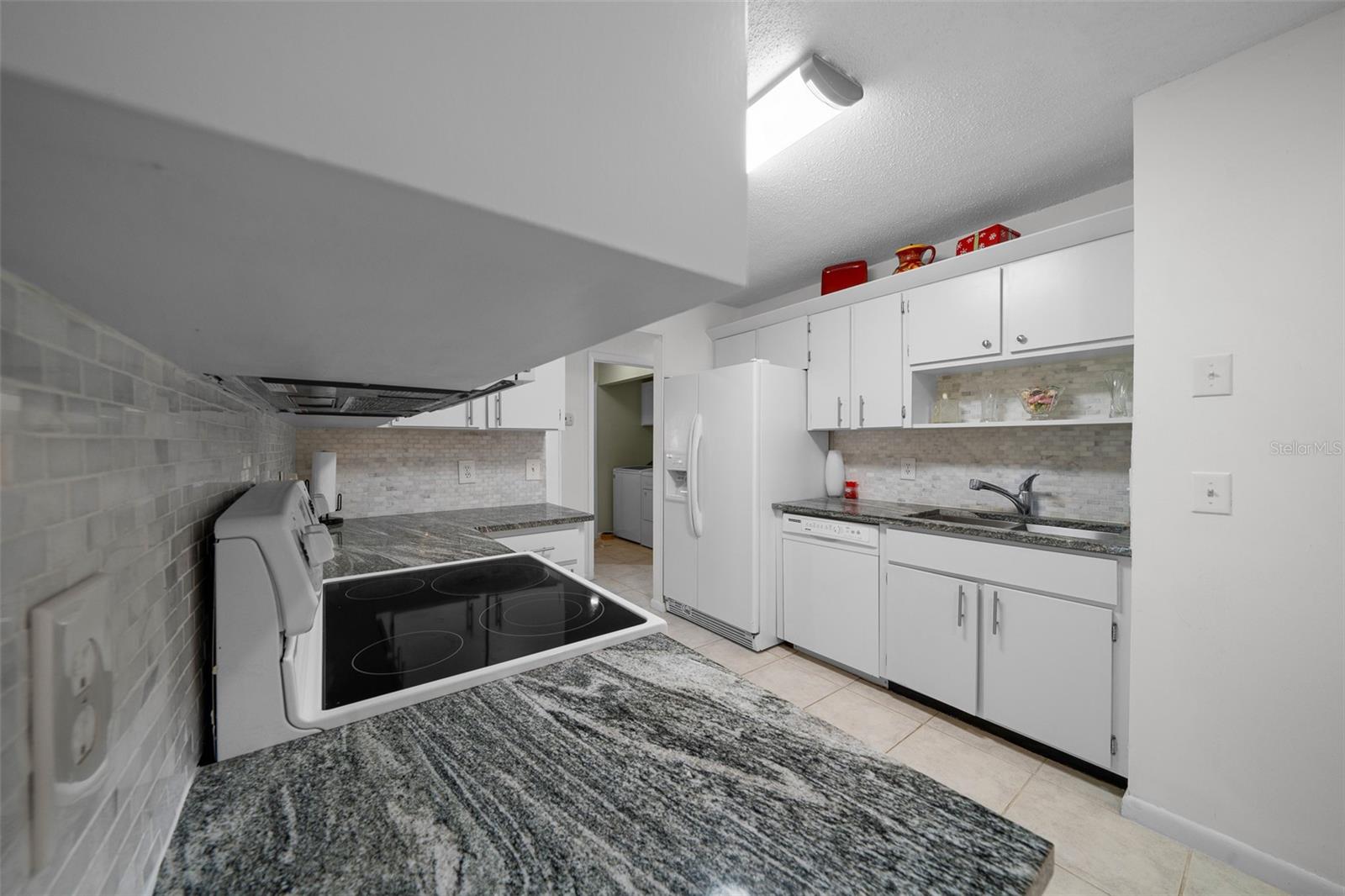 Image 61 of 65 For 21425 Plantation Street