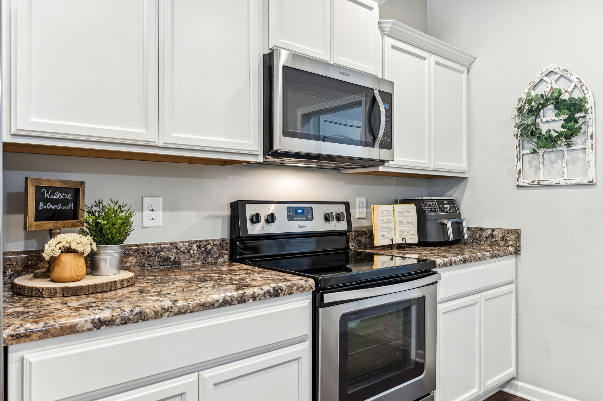 Image 16 of 21 For 8676 95th Lane D