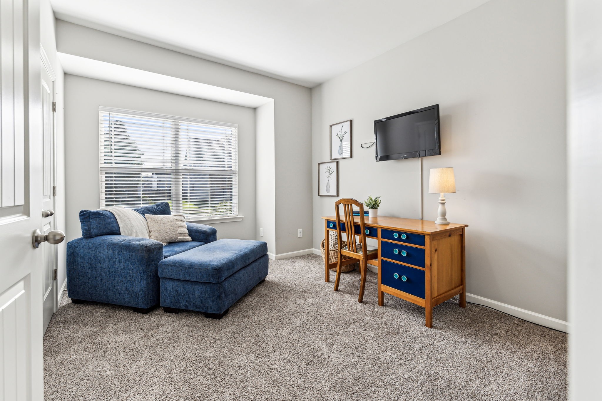 Image 5 of 21 For 8676 95th Lane D