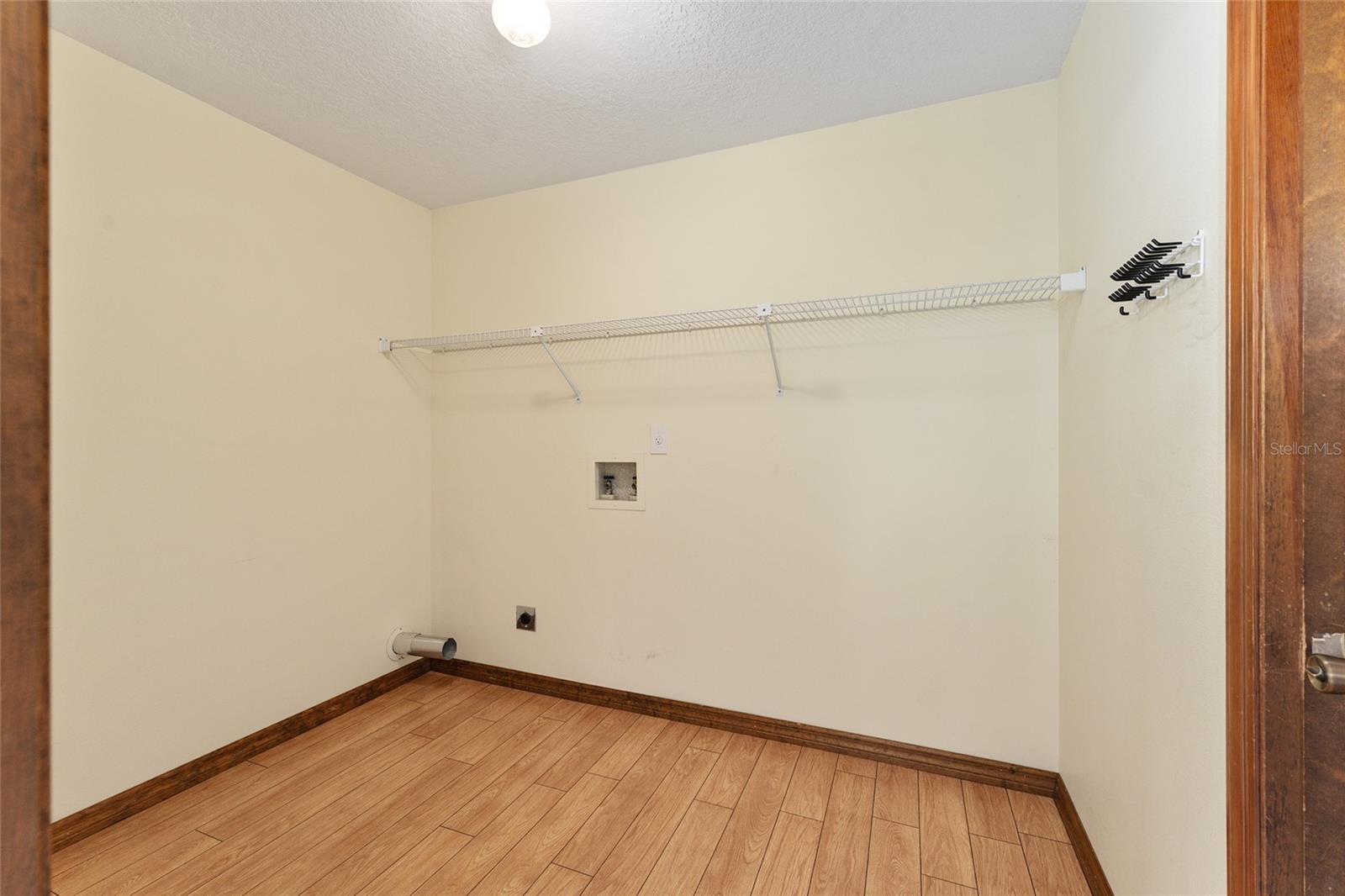 Image 36 of 50 For 14555 98th Avenue