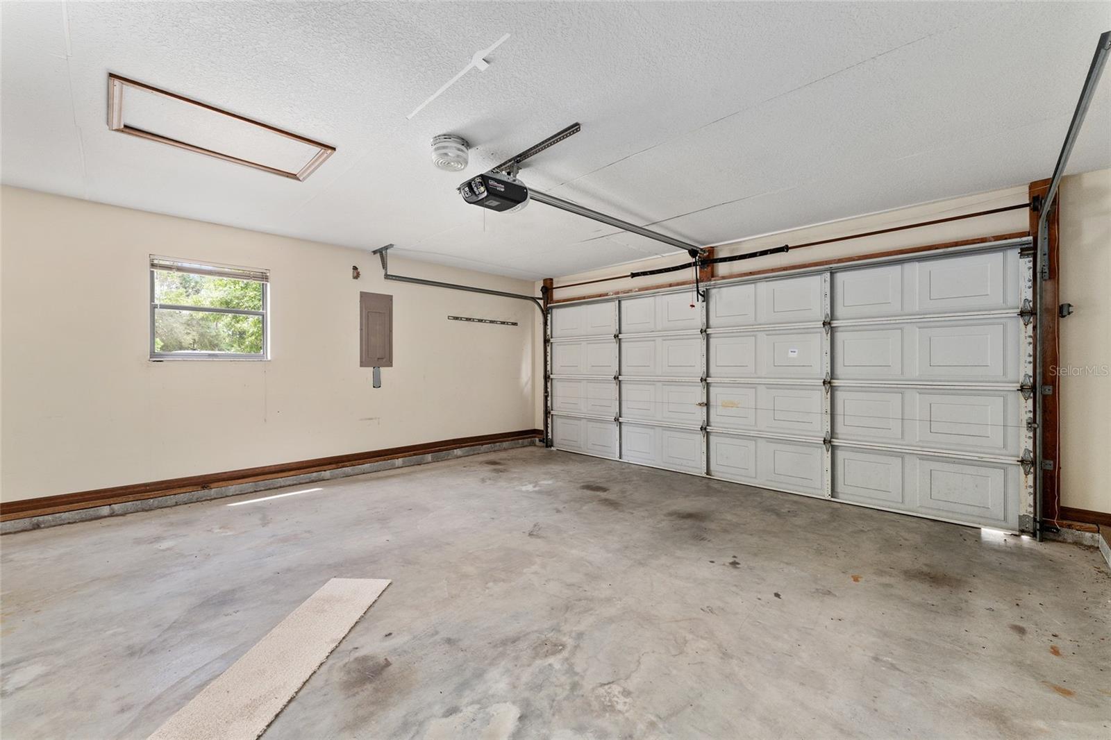 Image 37 of 50 For 14555 98th Avenue