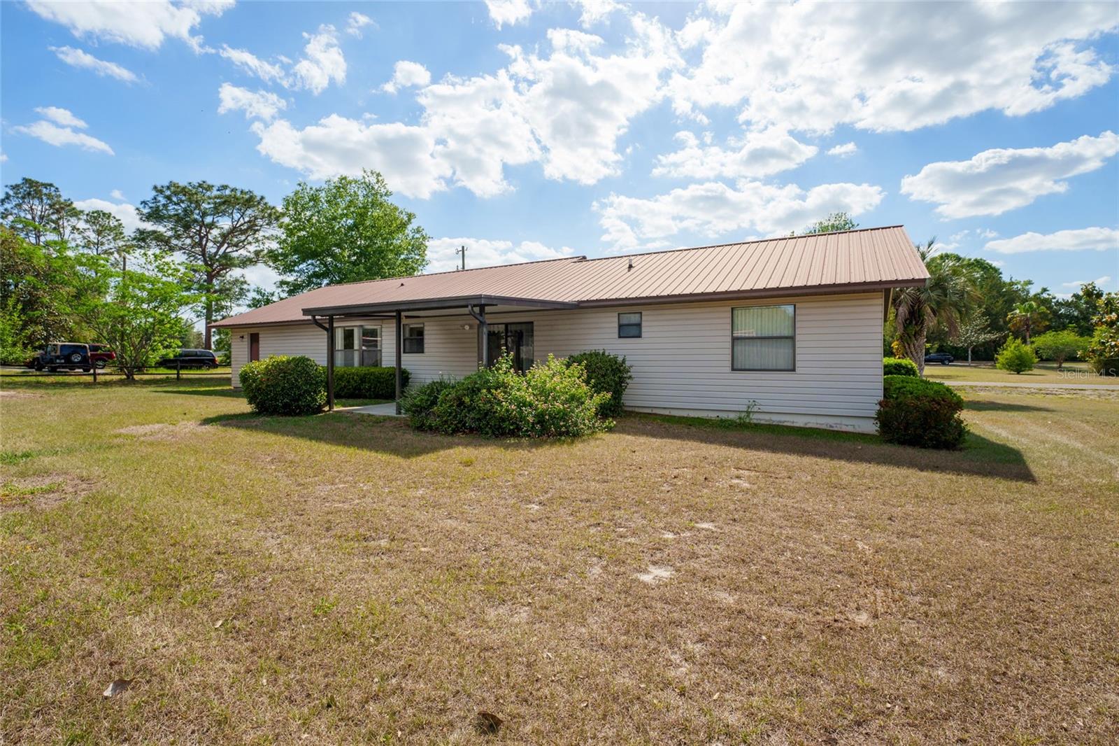 Image 7 of 50 For 14555 98th Avenue
