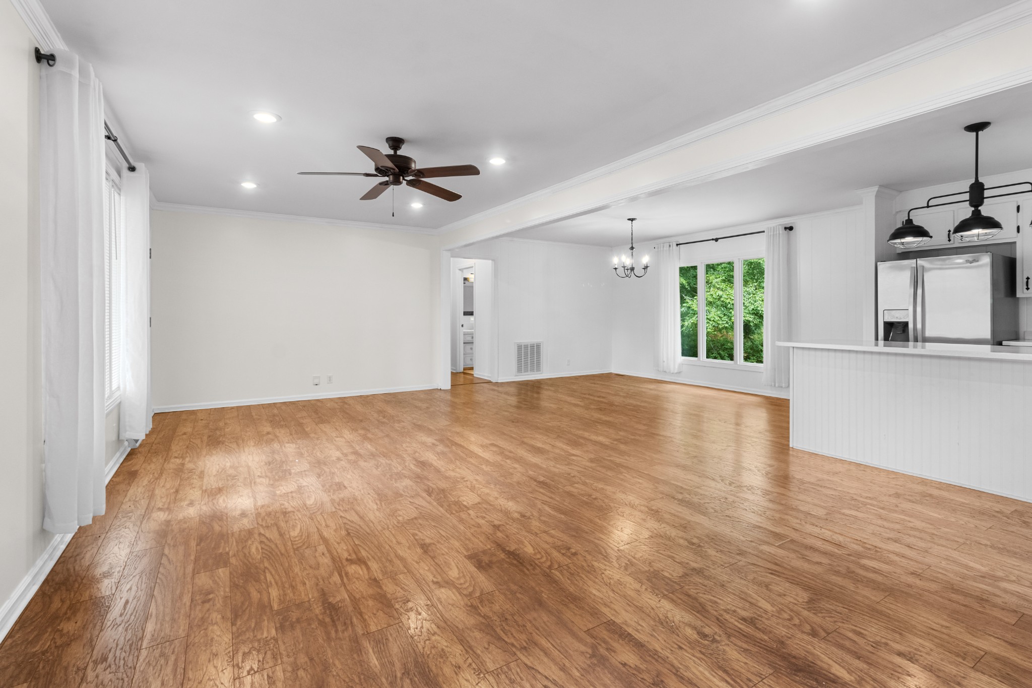Image 5 of 27 For 107 Woodlawn Avenue
