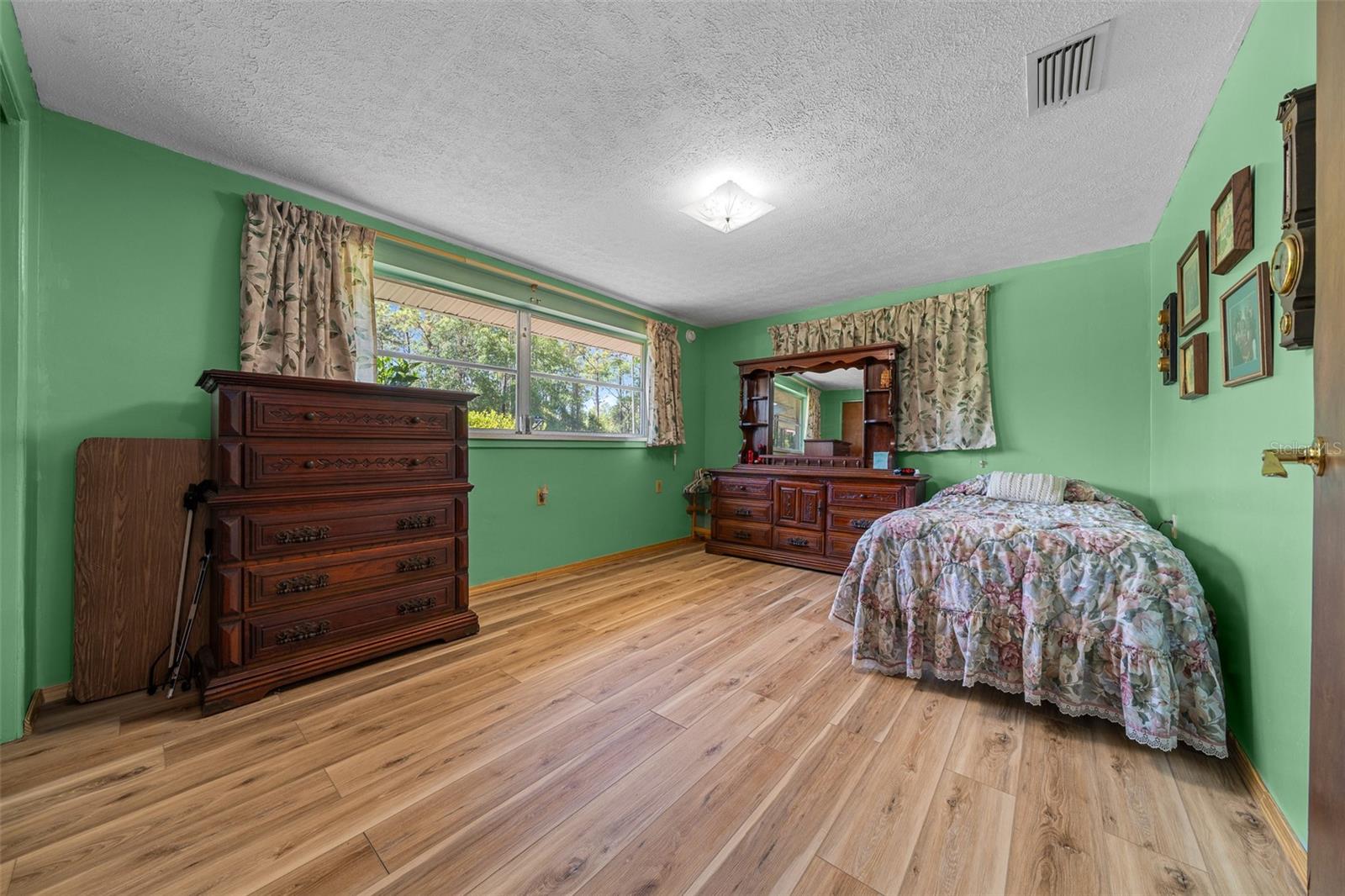 Image 39 of 64 For 23737 Mallard Avenue