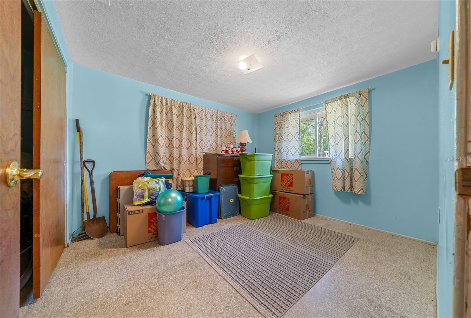 Image 41 of 64 For 23737 Mallard Avenue