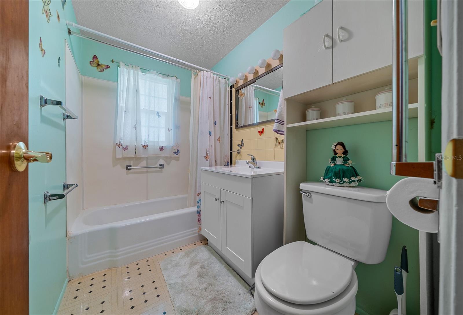 Image 43 of 64 For 23737 Mallard Avenue