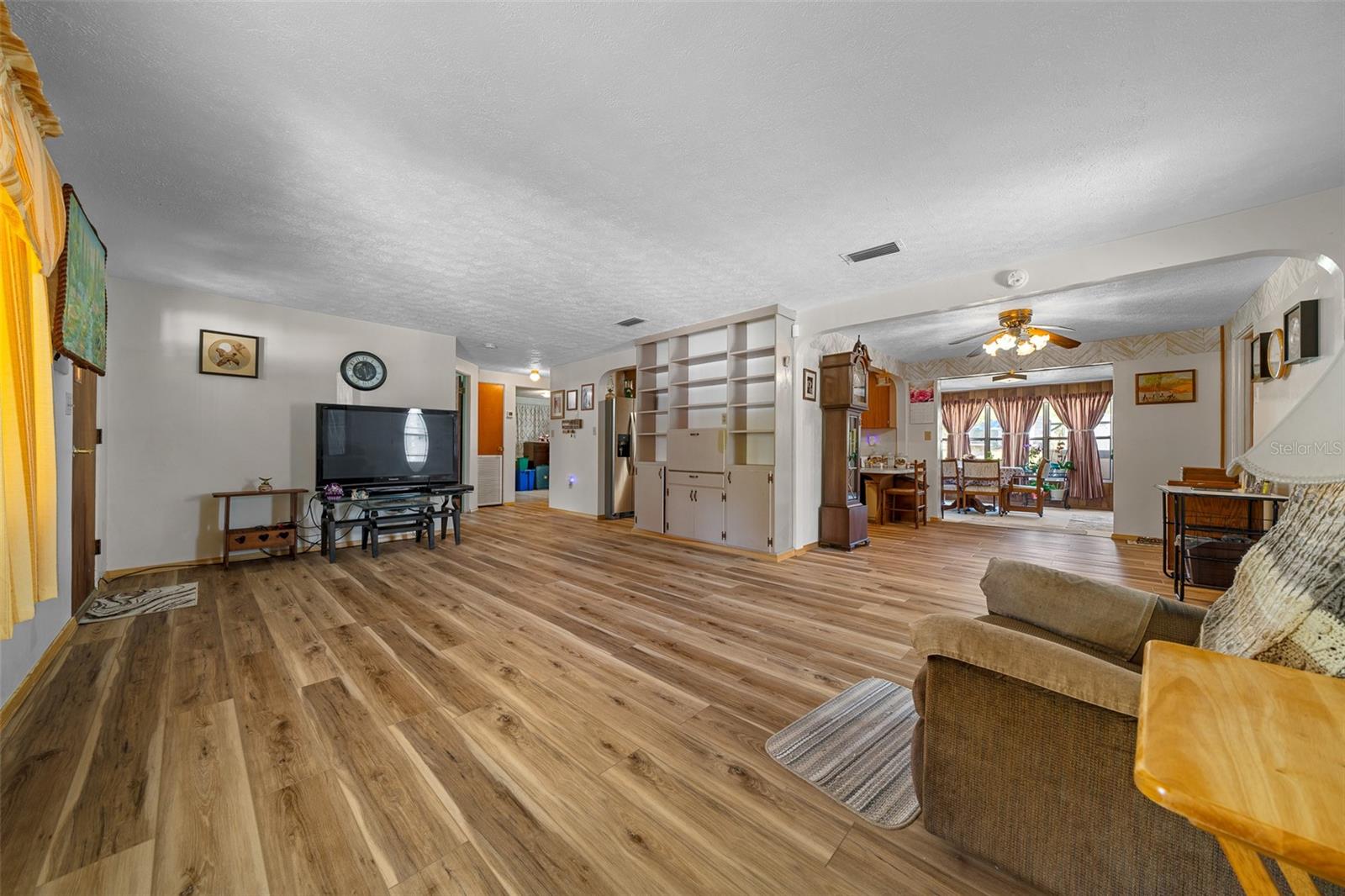 Image 48 of 64 For 23737 Mallard Avenue