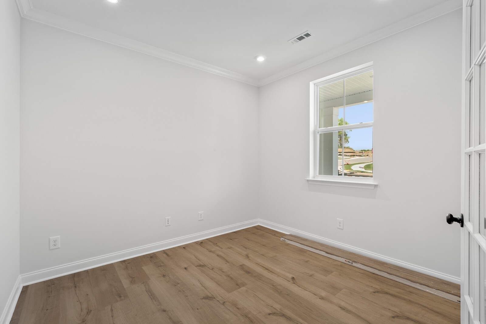 Image 9 of 64 For 23737 Mallard Avenue