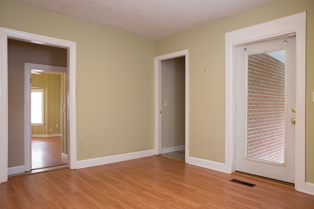 Image 8 of 21 For 5515 91st Street