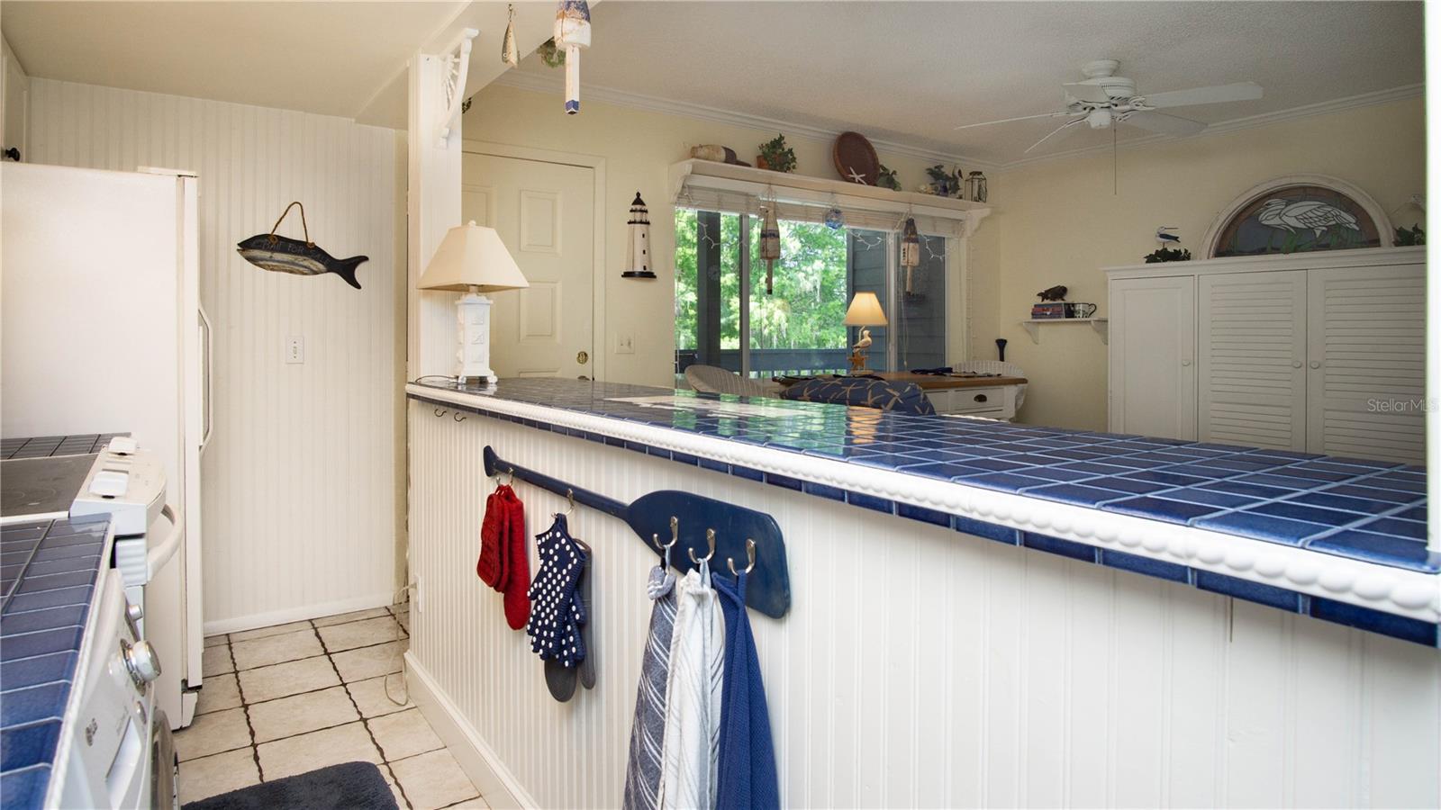 Image 15 of 31 For 20820 River Drive B25