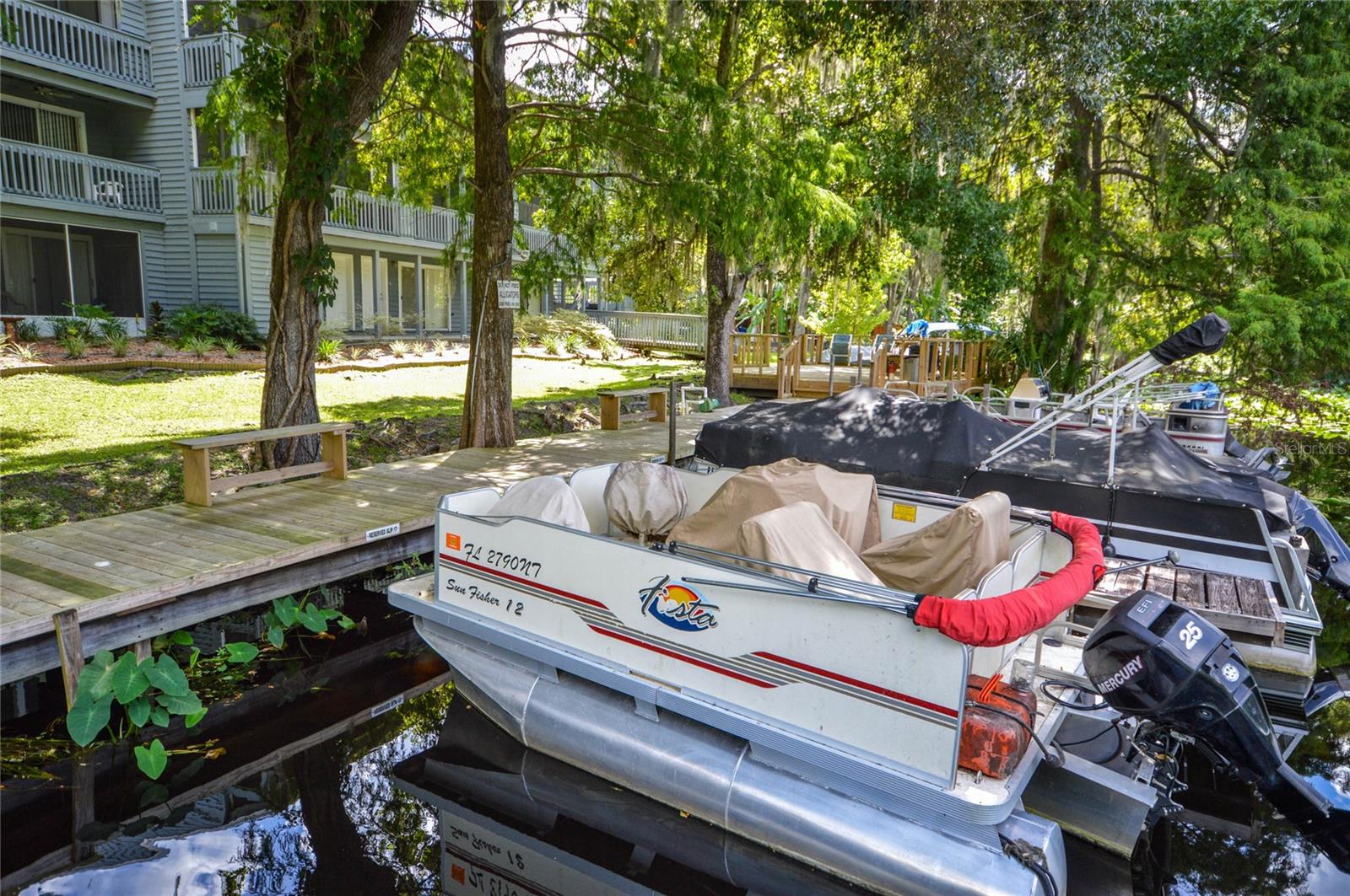 Image 24 of 31 For 20820 River Drive B25